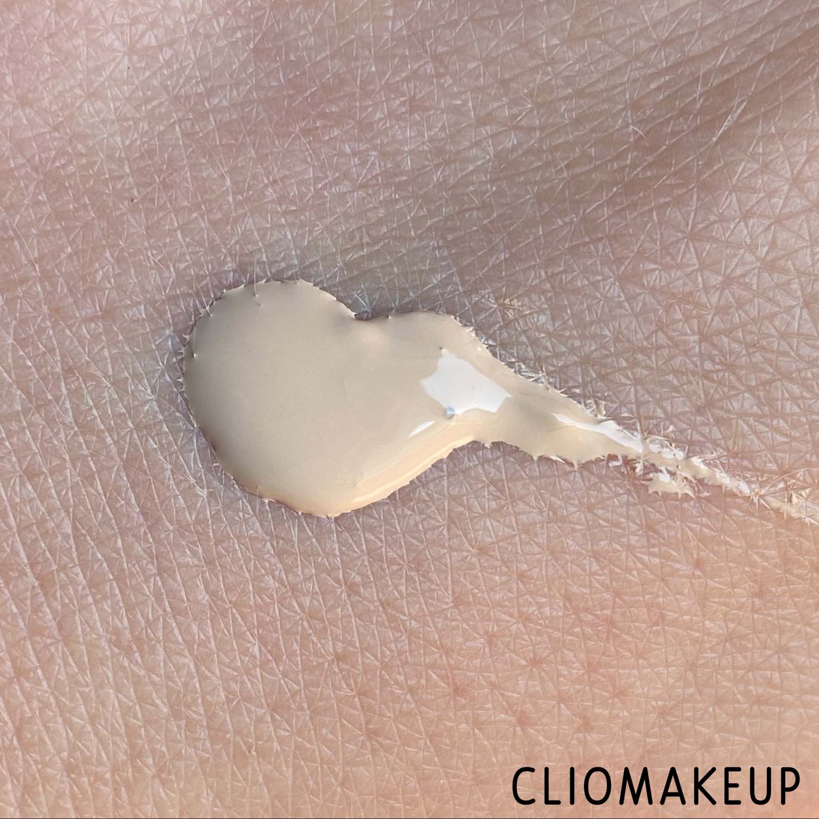 Cliomakeup-Recensione-Fondotinta-Espressoh-Oh-My-Glow-Skin-Tint -6