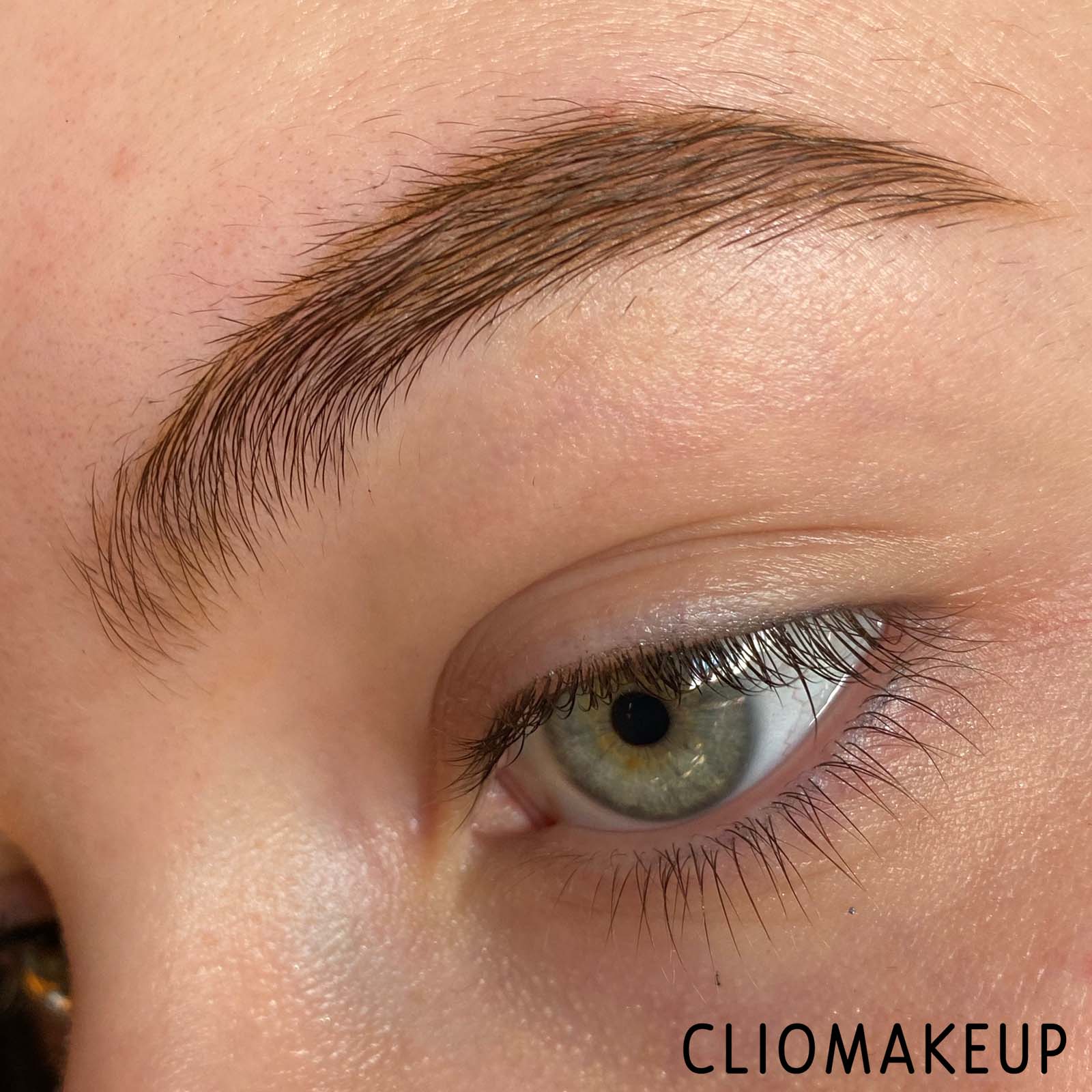 Cliomakeup-Recensione-Matita-Sopracciglia-Sephora-12Hr-Wear-Mistake-Proof-Brow-Pencil-10