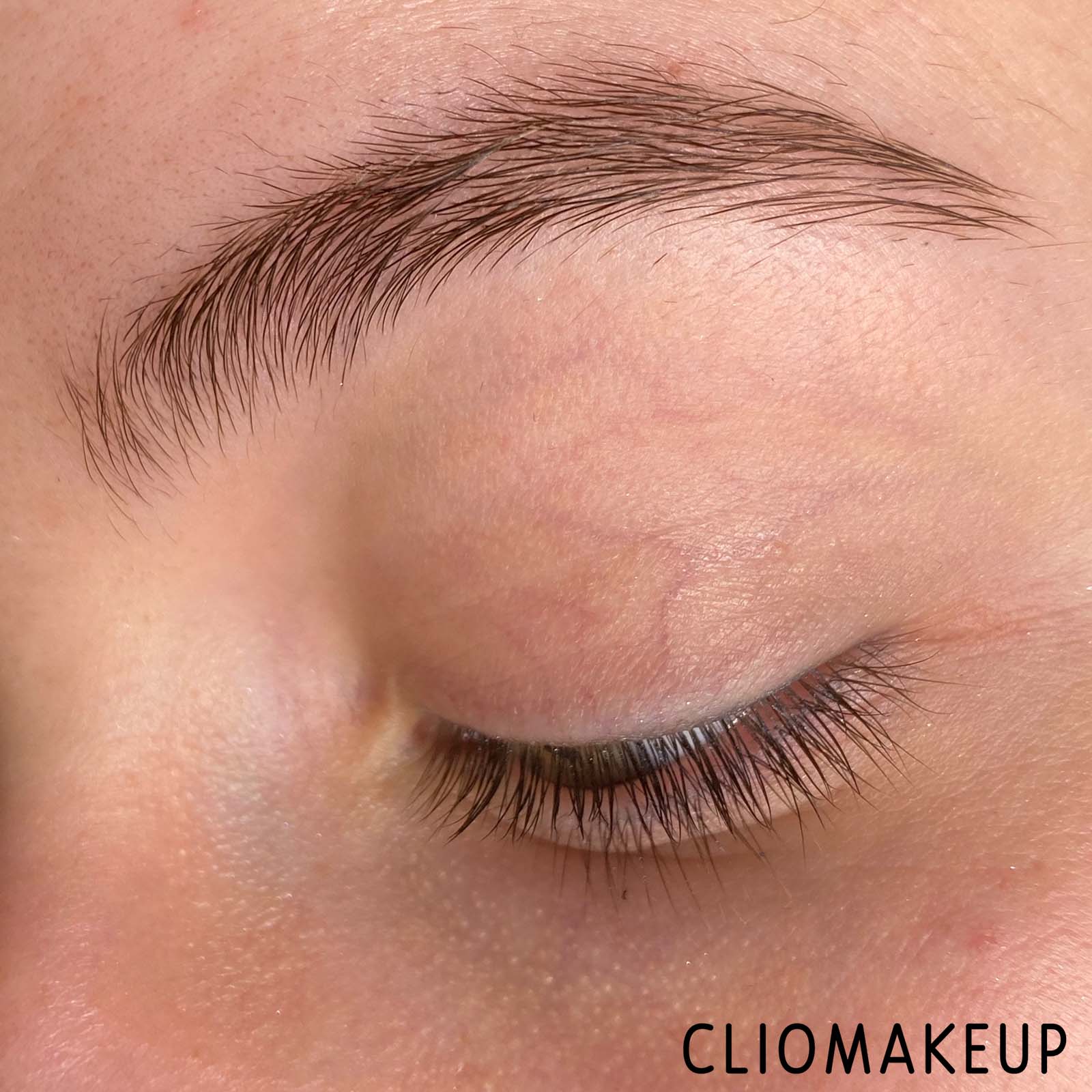 Cliomakeup-Recensione-Matita-Sopracciglia-Sephora-12Hr-Wear-Mistake-Proof-Brow-Pencil-9