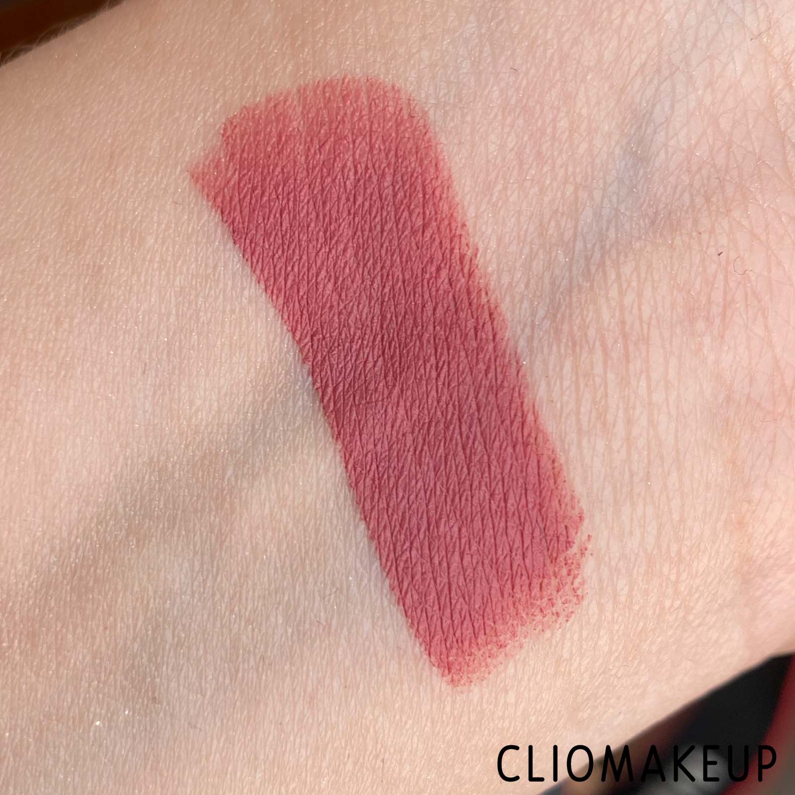 Cliomakeup-Recensione-Rossetti-Revolution-Pro-New-Neutral-Satin-Matte-Lipstick-7