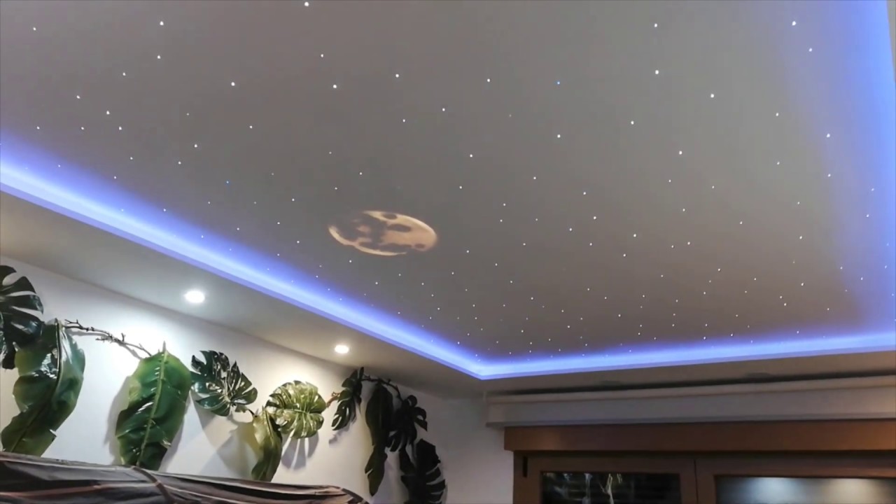 Cliomakeup-clliobackhome-look-puntate-9-10-Beaeet-Striscia-Led