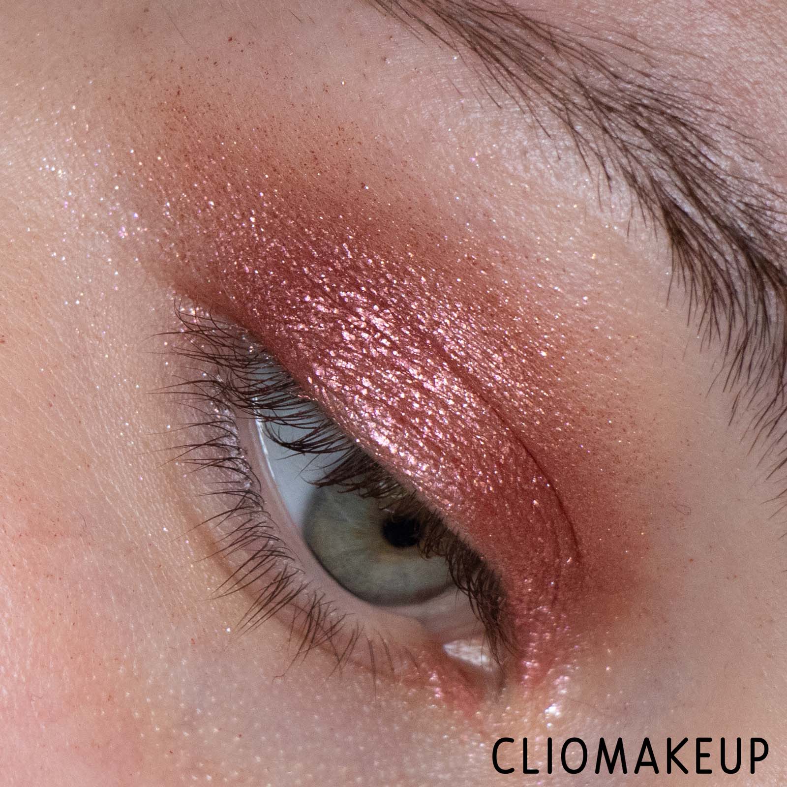 Recensione-Ombretti-Pupa-Fight-Like-a-Woman-Dual-Chrome-Eyeshadow-10