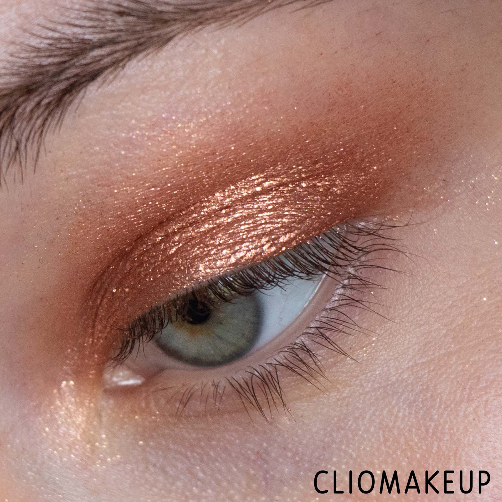 Recensione-Ombretti-Pupa-Fight-Like-a-Woman-Dual-Chrome-Eyeshadow-13