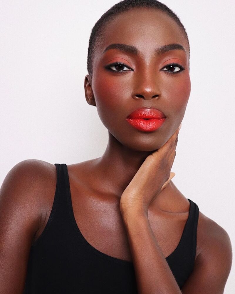 cliomakeup-monochrome-make-up-autunno-2021-carminio