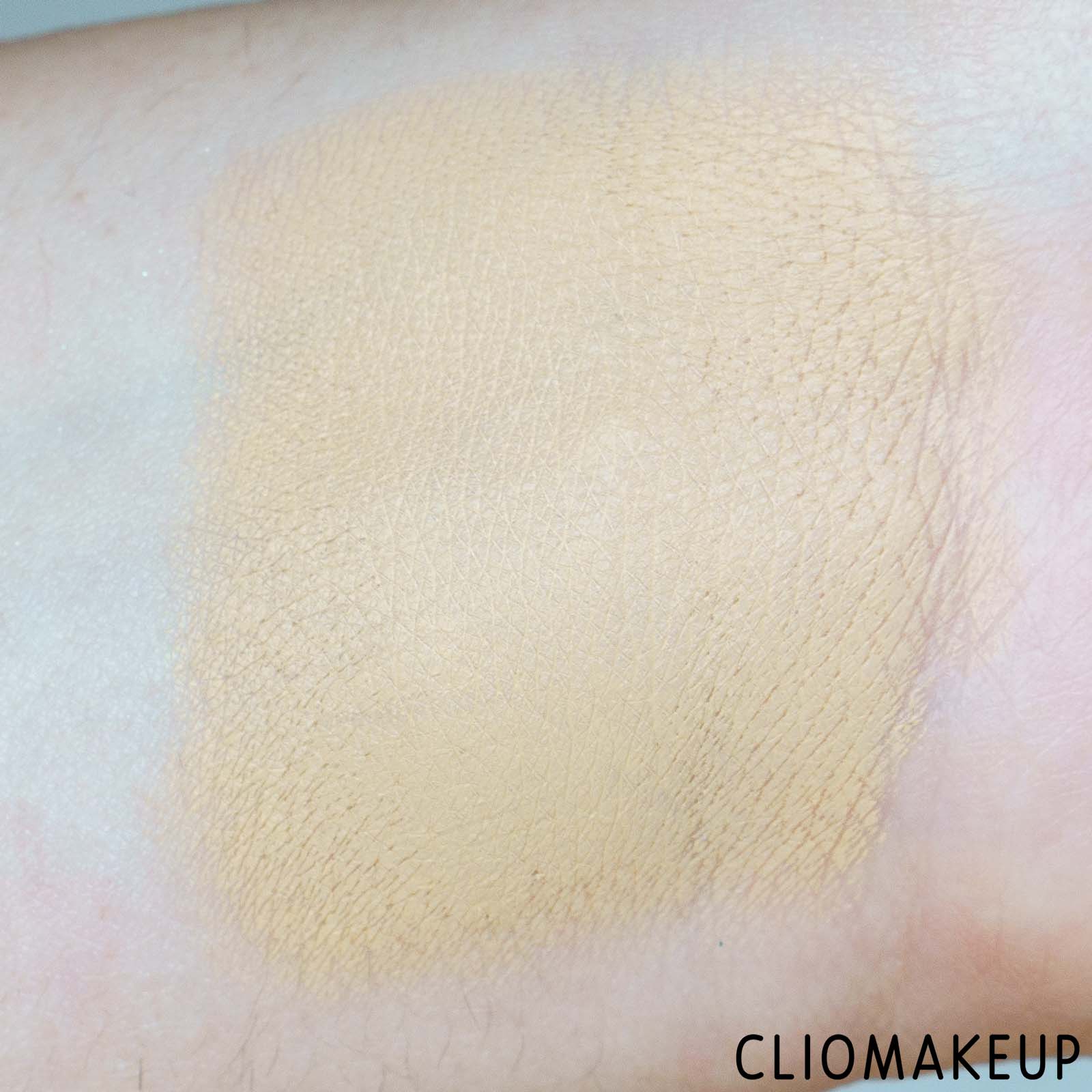 cliomakeup-recensione-correttore-wycon-cover-shield-concealer-9