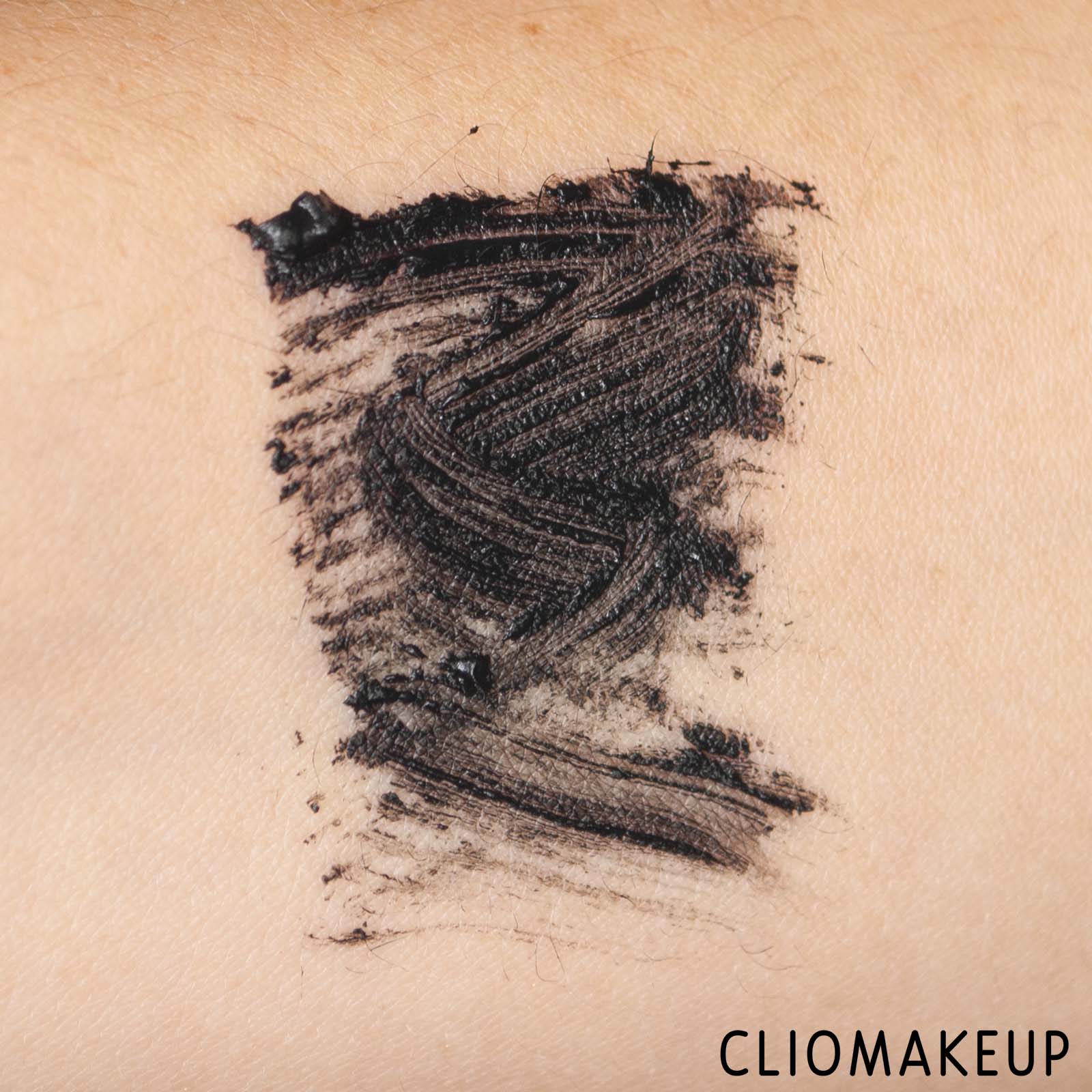 cliomakeup-recensione-mascara-revolution-x-batman-volume-mascara-7