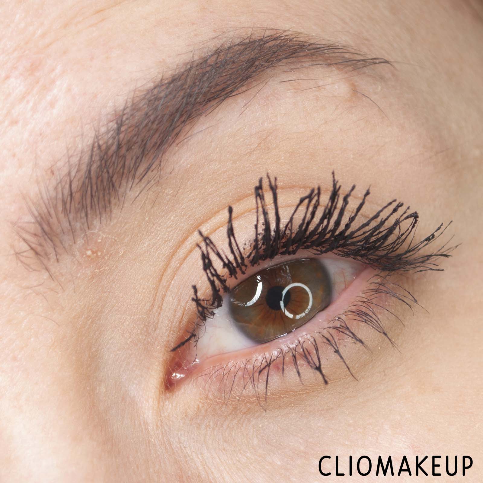 cliomakeup-recensione-mascara-tarte-maneater-voluptuous-mascara-13