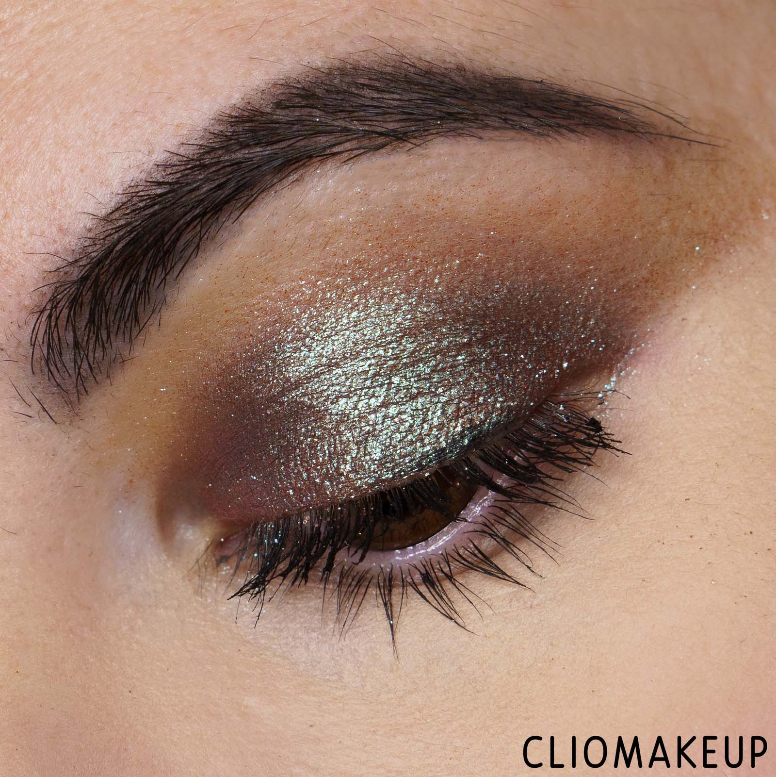 cliomakeup-recensione-ombretto-urban-decay-24-7-shadow-moondust-sparkly-eyeshadow-13