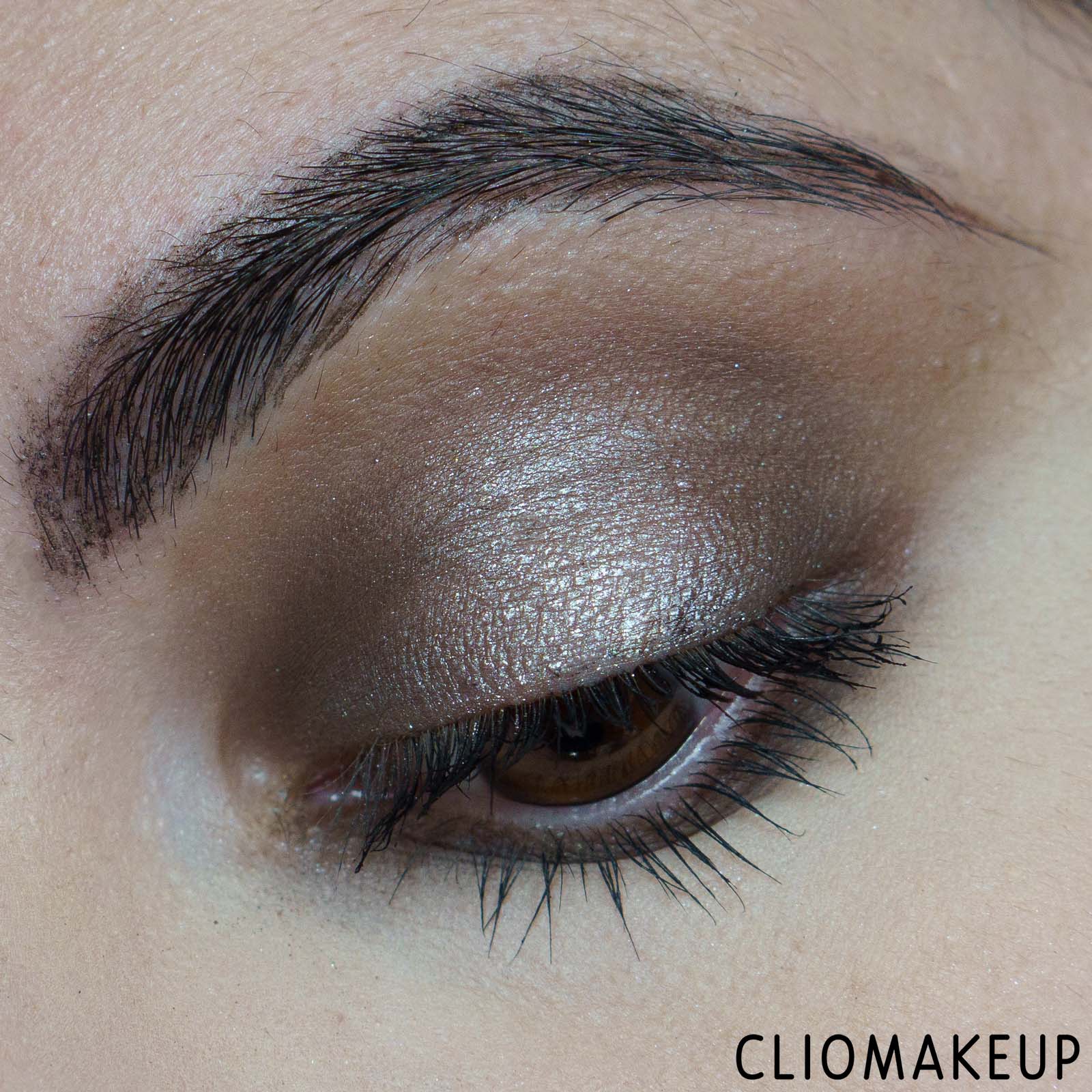 cliomakeup-recensione-palette-revolution-forever-flawless-timeless-fantasy-shadow-palette-10