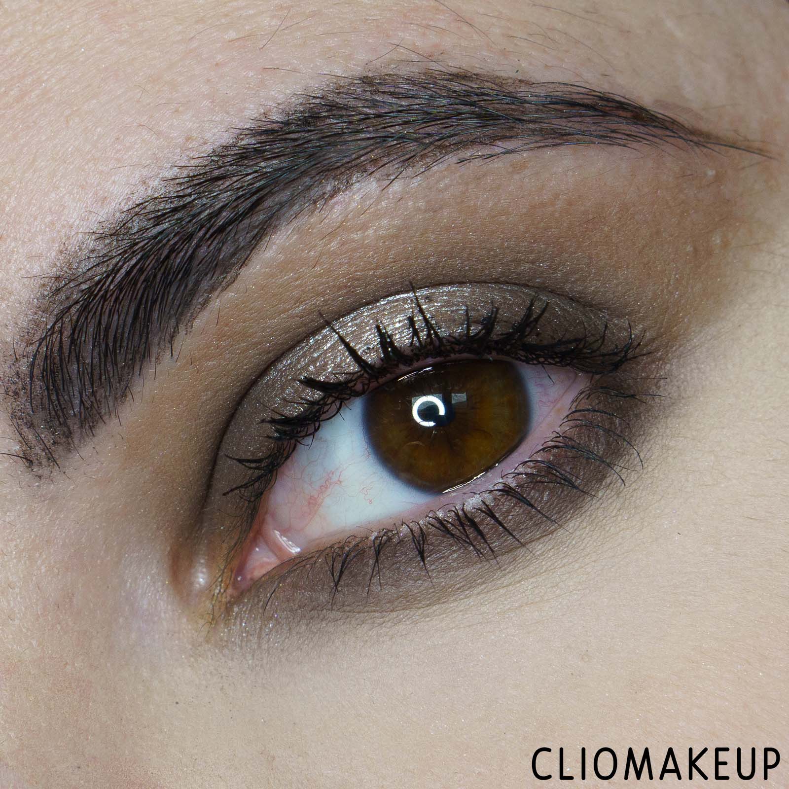 cliomakeup-recensione-palette-revolution-forever-flawless-timeless-fantasy-shadow-palette-12