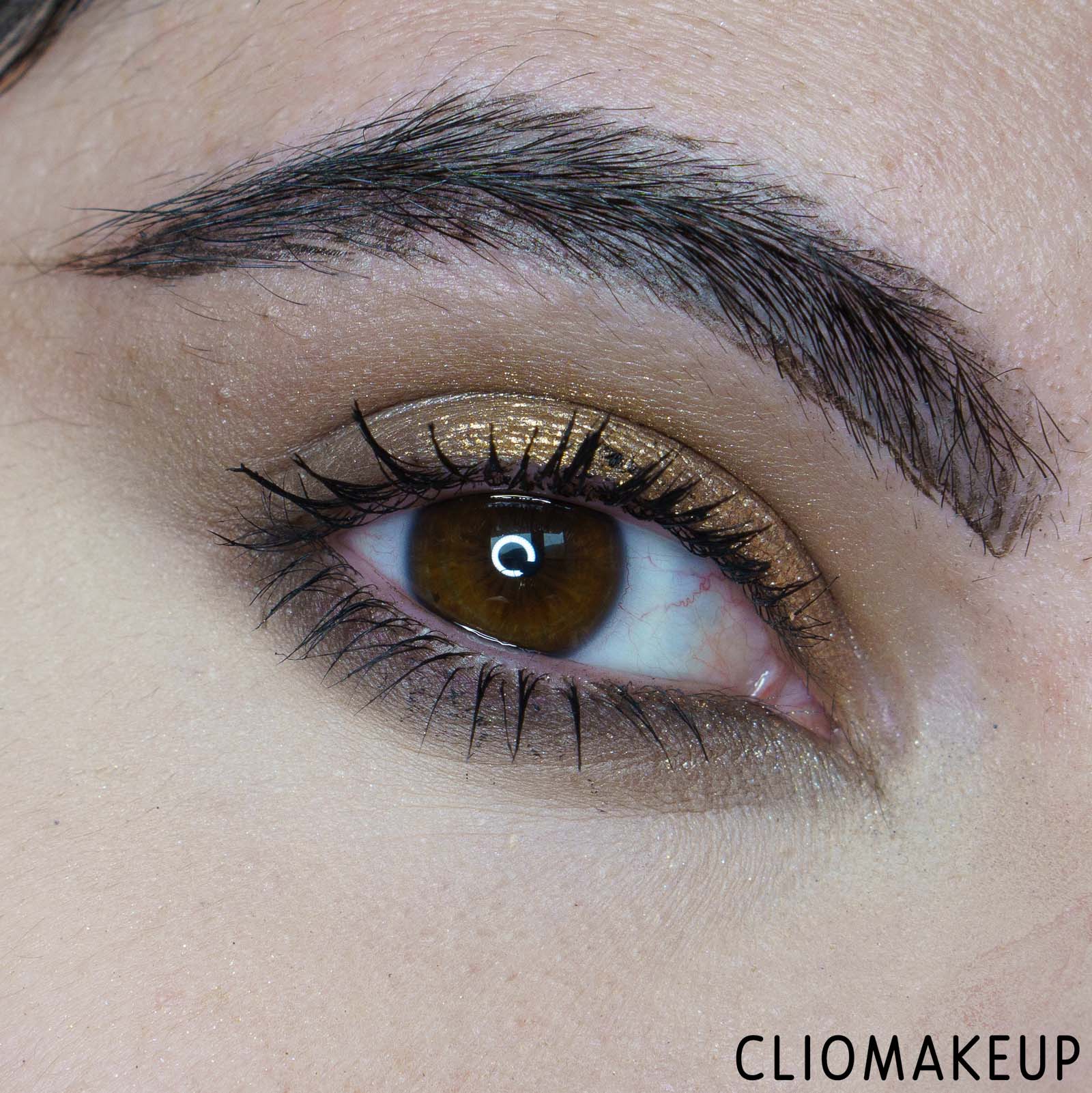 cliomakeup-recensione-palette-revolution-forever-flawless-timeless-fantasy-shadow-palette-14