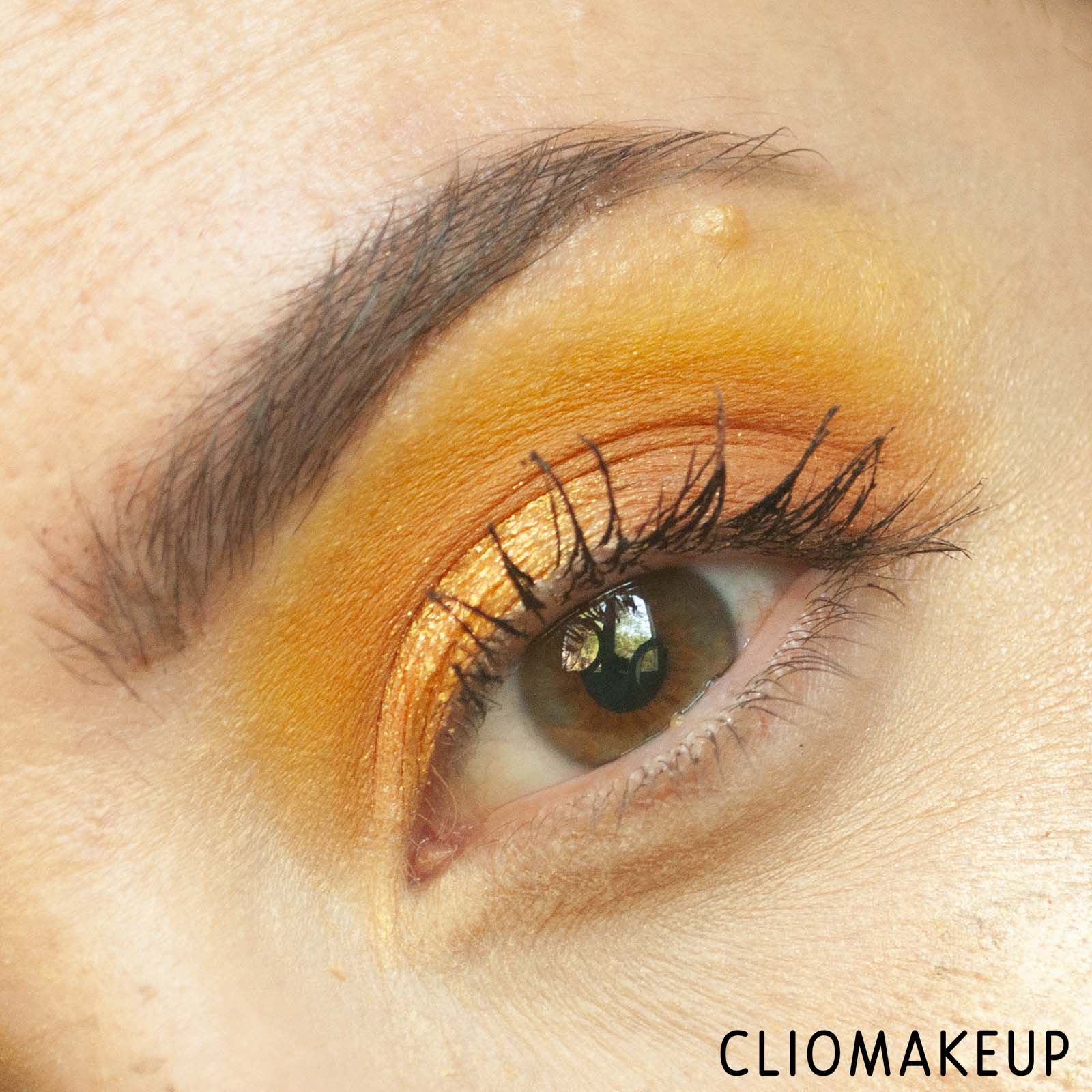 cliomakeup-recensione-palette-revolution-x-batman-shadow-palette-8