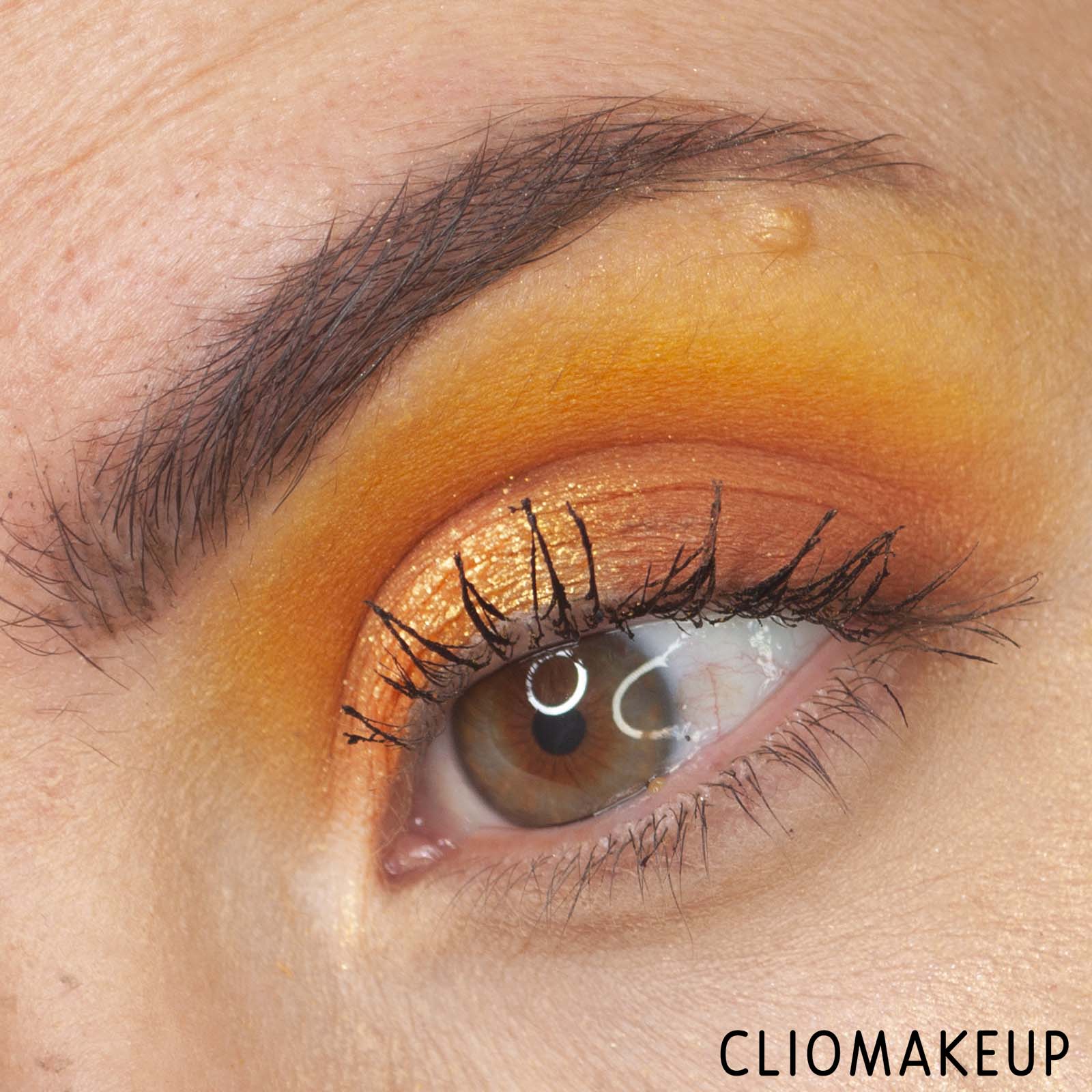 cliomakeup-recensione-palette-revolution-x-batman-shadow-palette-9