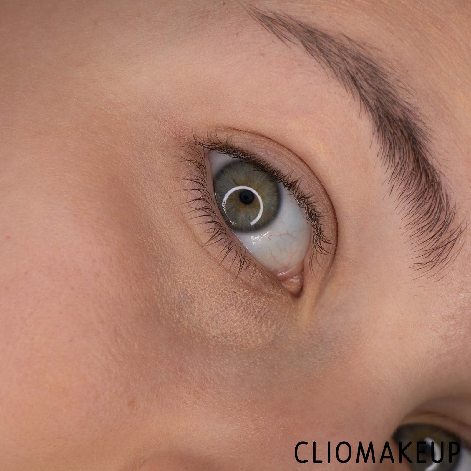 Cliomakeup-Recensione-Correttore-Kiko-Precious-Rituals-Hydrating-Vegan-Concealer -11
