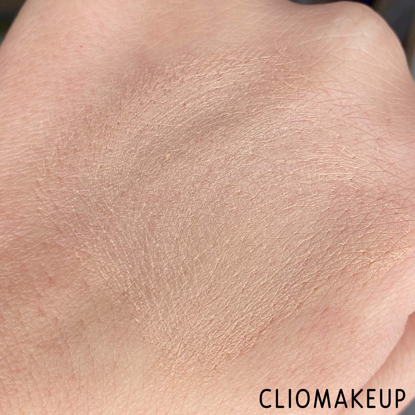 Cliomakeup-Recensione-Correttore-Kiko-Precious-Rituals-Hydrating-Vegan-Concealer -9