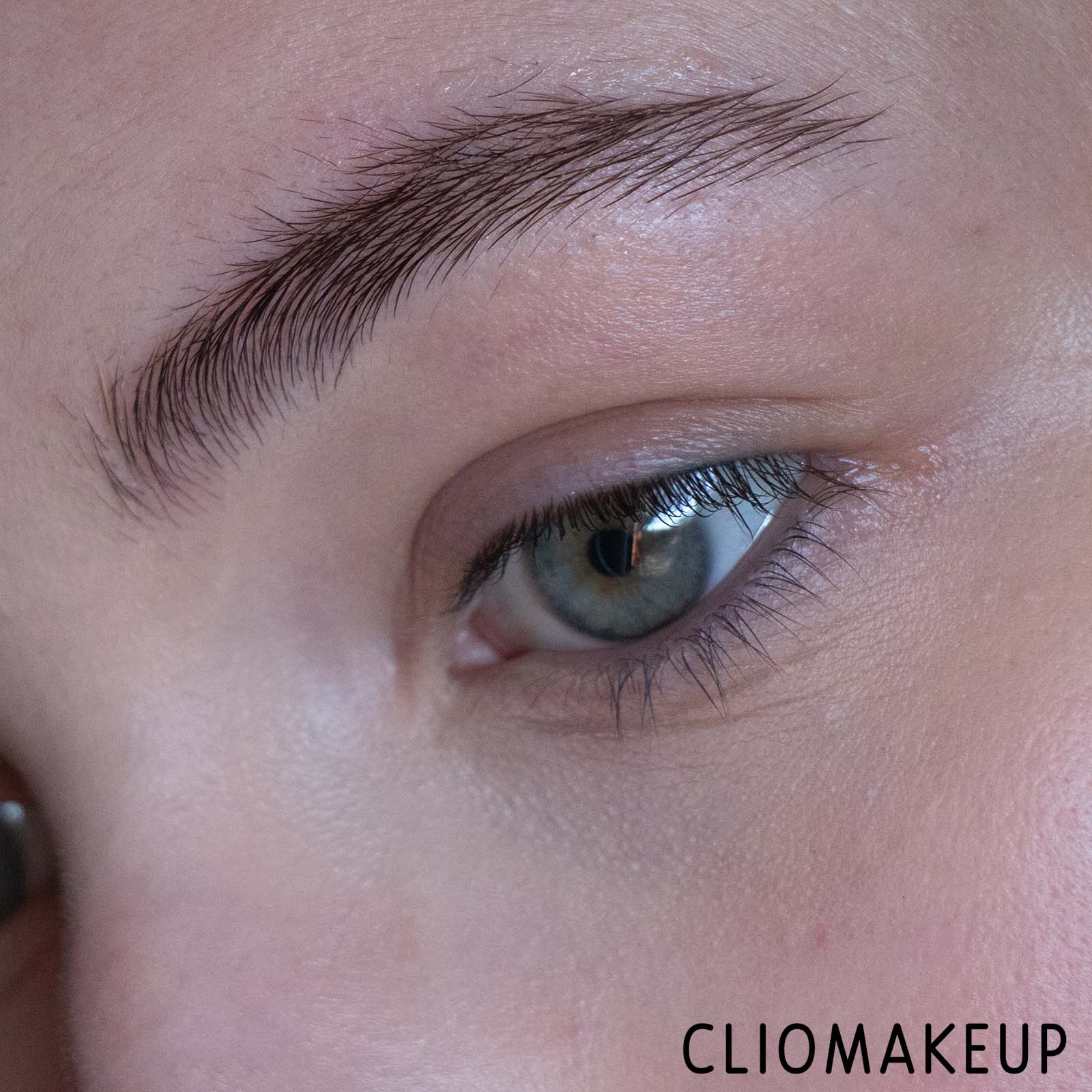 Cliomakeup-Recensione-Gel-sopracciglia-XX-Revolution-Fixx-Brow-Sculpt-Set-Gel-12