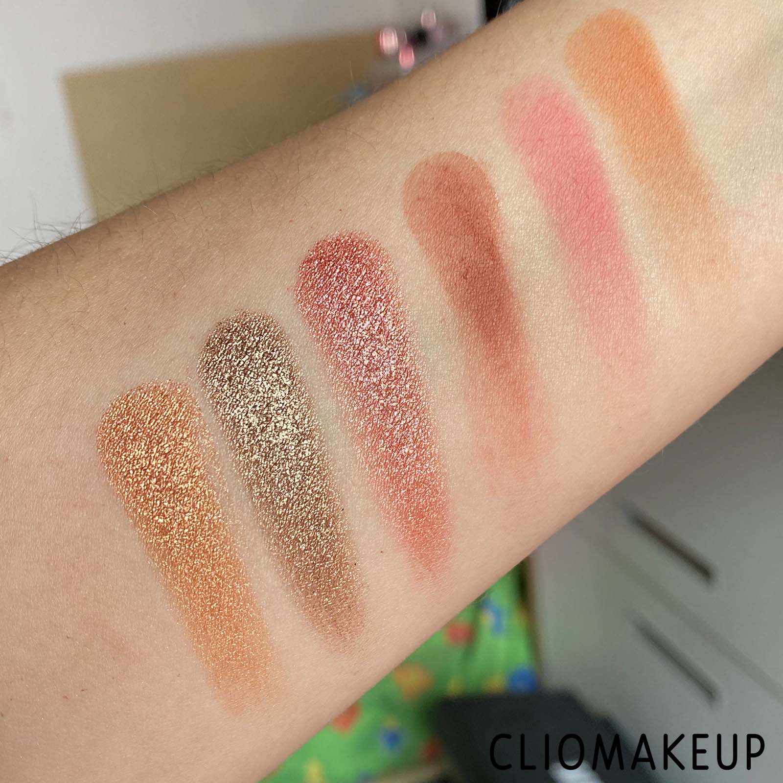 Cliomakeup-Recensione-Palette-Bperfect-X-Stacey-Marie-Carnival-IV-Antidote-Palette-8
