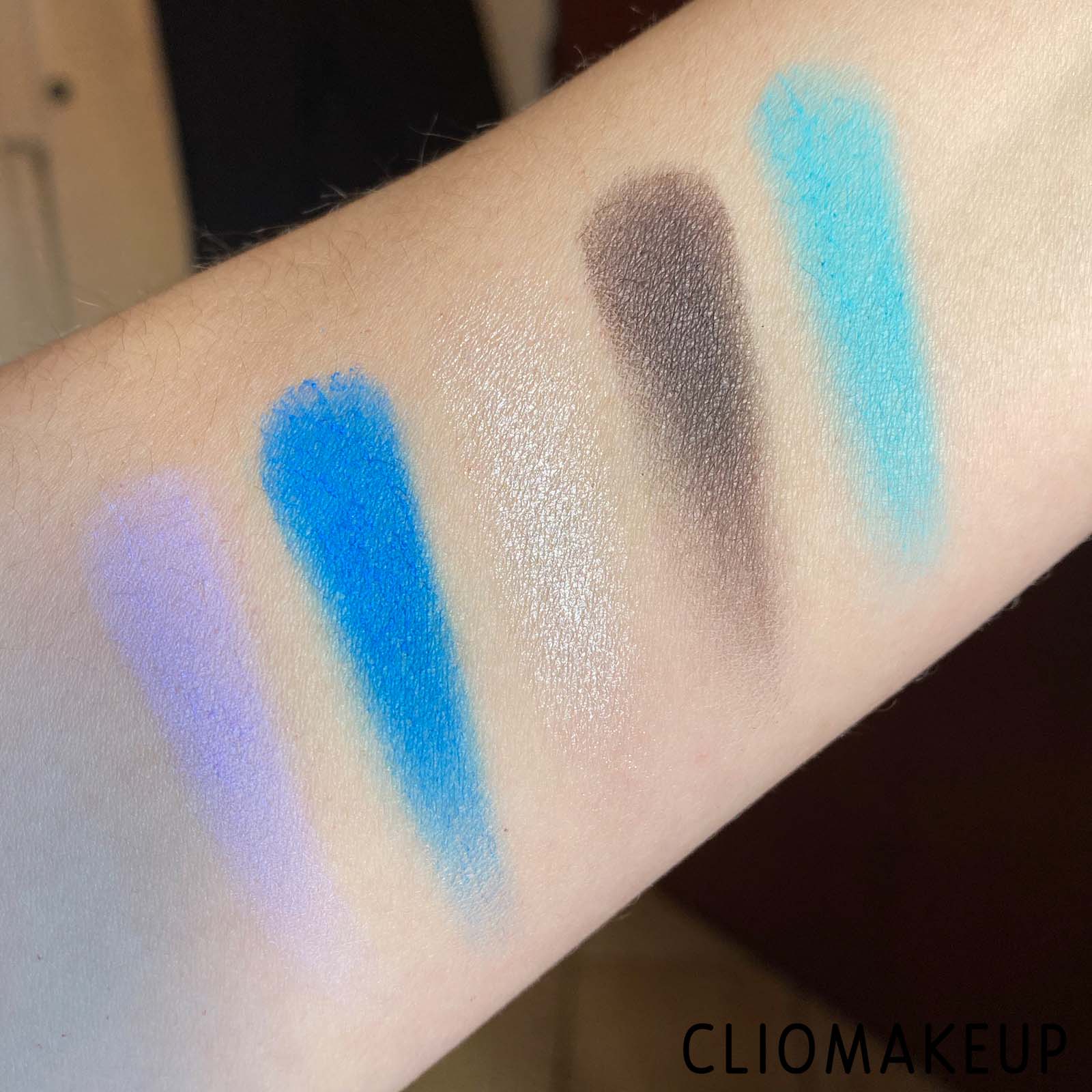 Cliomakeup-Recensione-Palette-Revolution-Corpse-Bride-Shadow-Palette-6