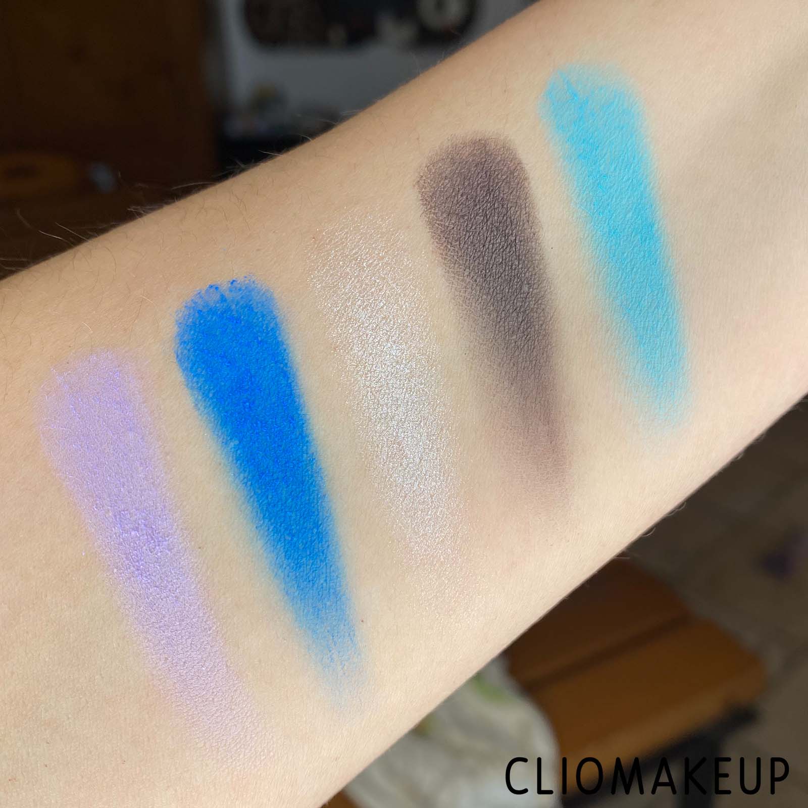 Cliomakeup-Recensione-Palette-Revolution-Corpse-Bride-Shadow-Palette-7