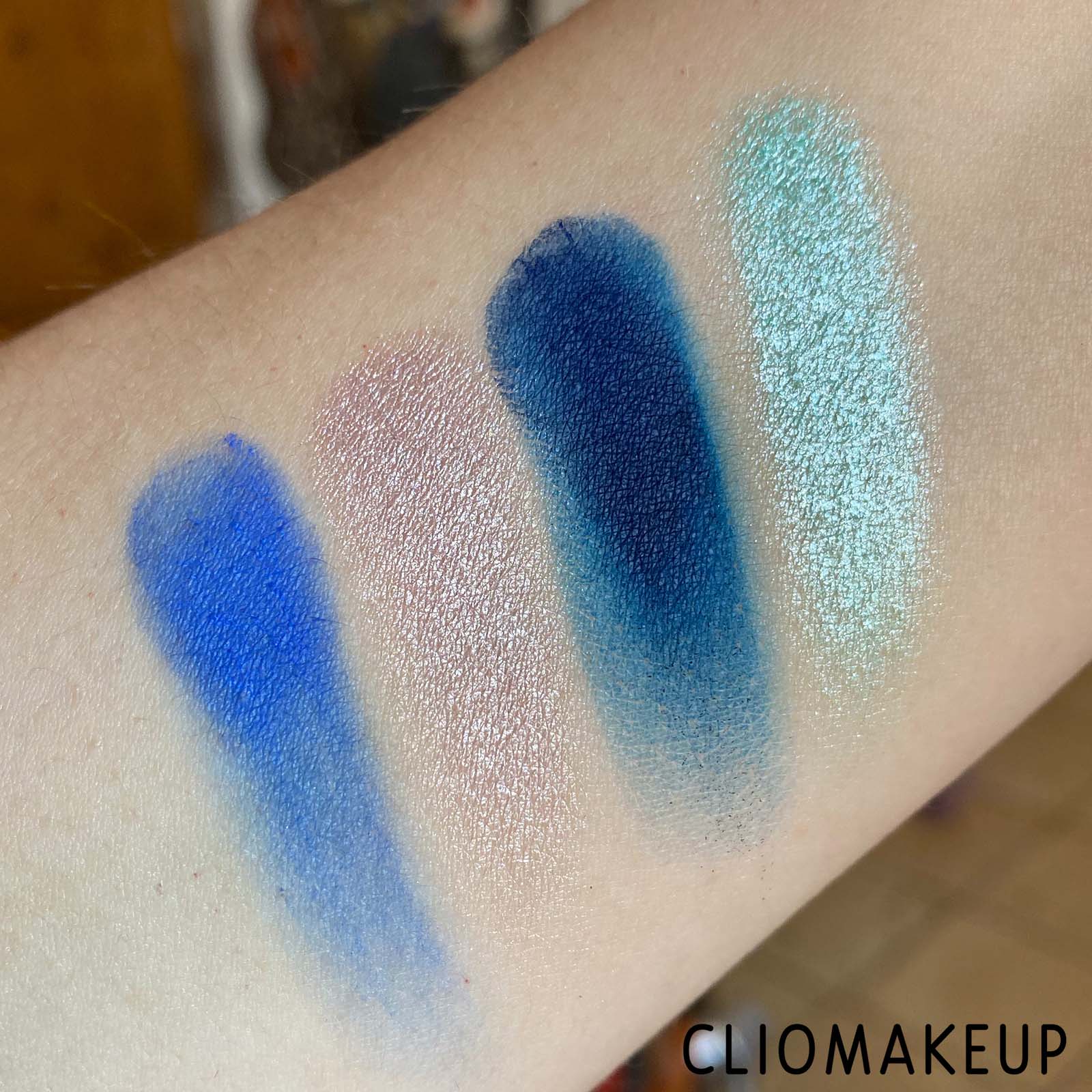Cliomakeup-Recensione-Palette-Revolution-Corpse-Bride-Shadow-Palette-8