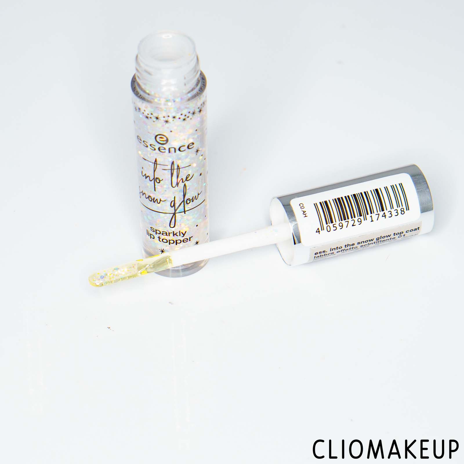 cliomakeup-recensione-gloss-essence-into-the-snow-glow-sparkly-lip-topper-5