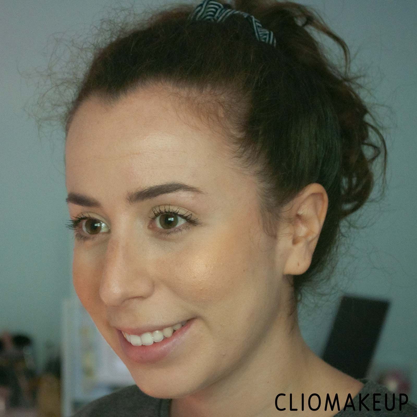 cliomakeup-recensione-illuminante-essence-Coffee-to-glow-highlighter-beans-10