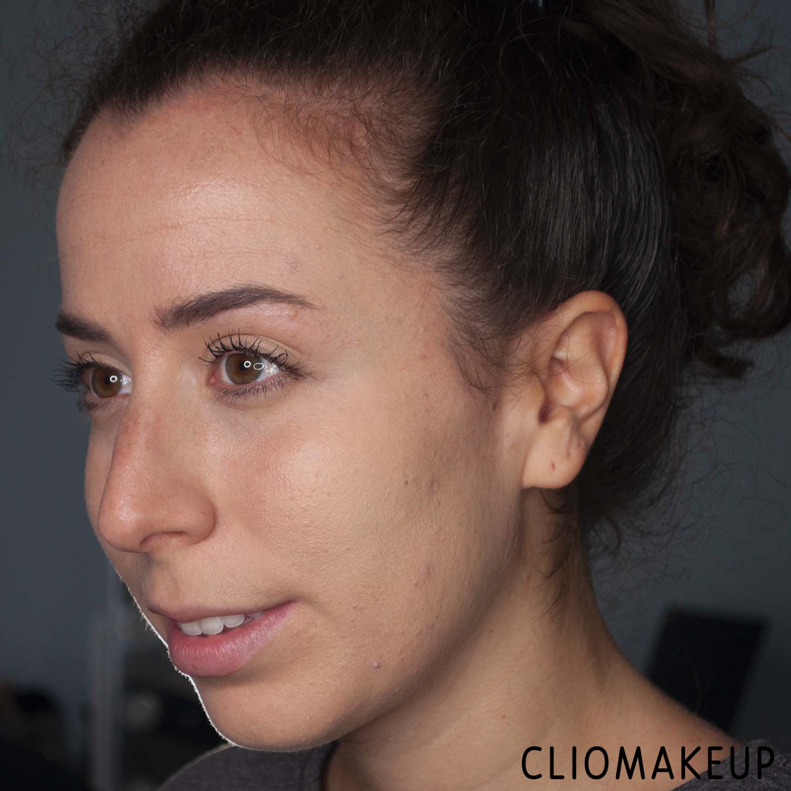 cliomakeup-recensione-illuminante-essence-Coffee-to-glow-highlighter-beans-9