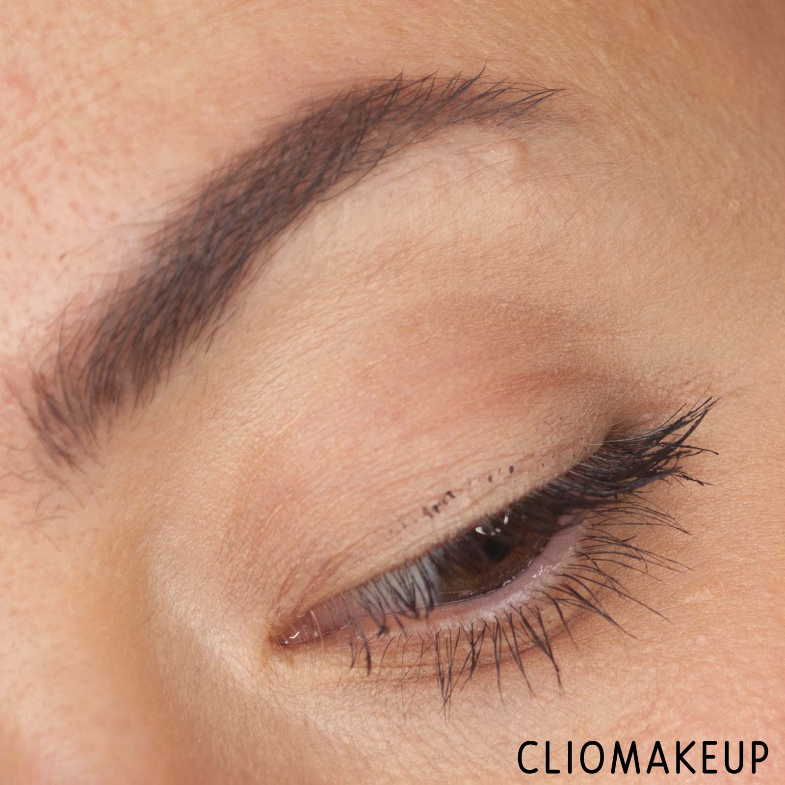 cliomakeup-recensione-mascara-chiara-ferragni-make-up-eye-conic-mascara-10