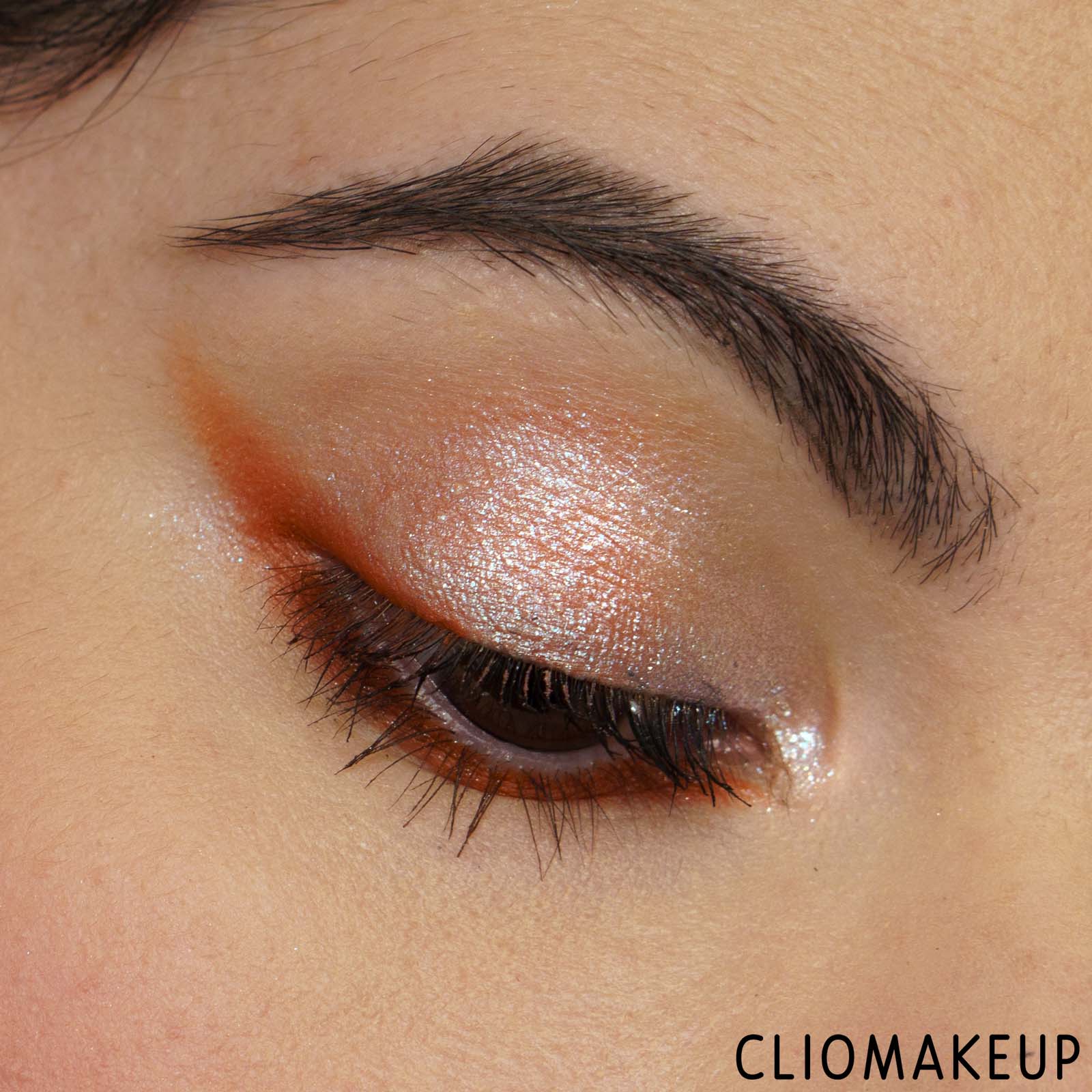 cliomakeup-recensione-palette-urban-decay-cyber-eyeshadow-palette-10