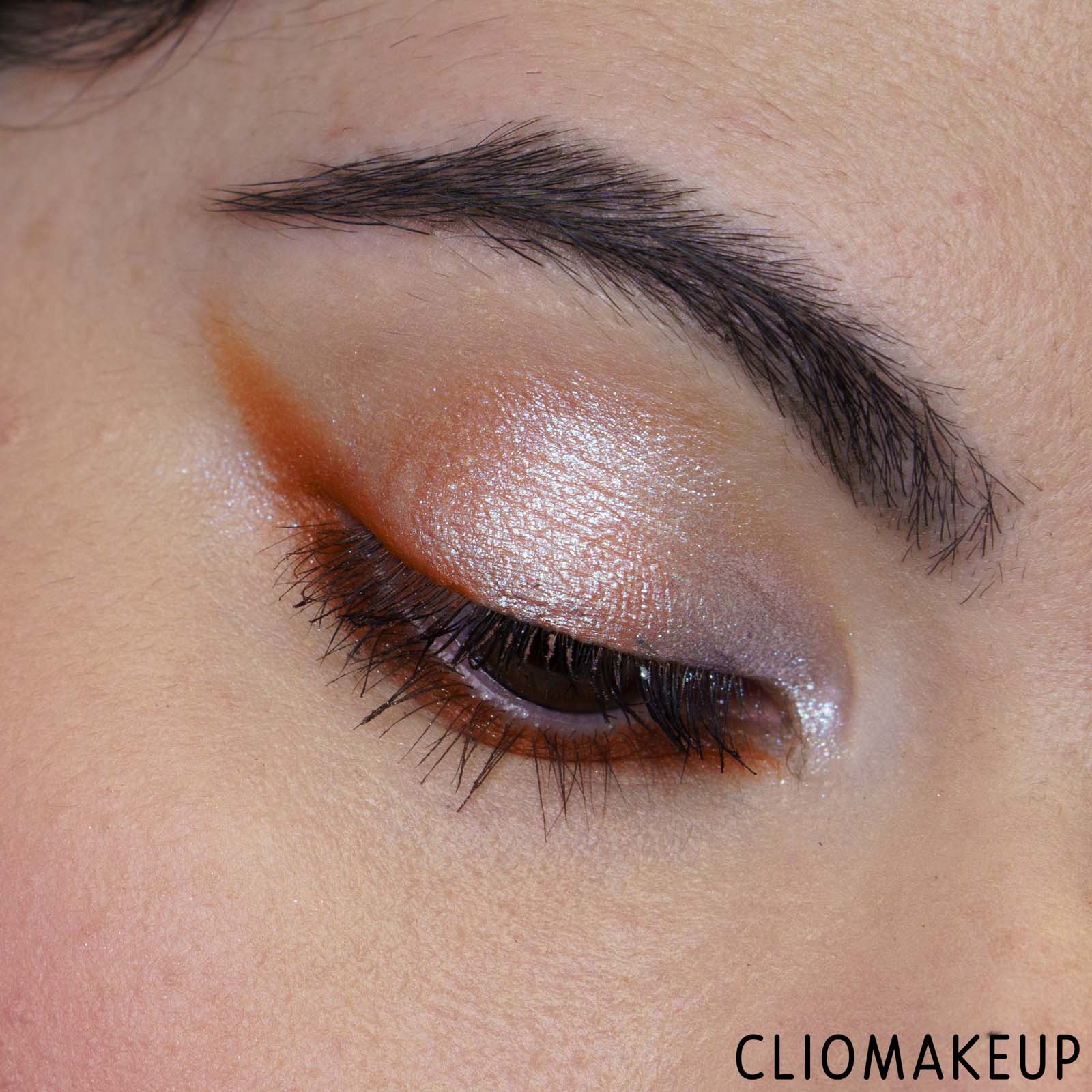 cliomakeup-recensione-palette-urban-decay-cyber-eyeshadow-palette-11