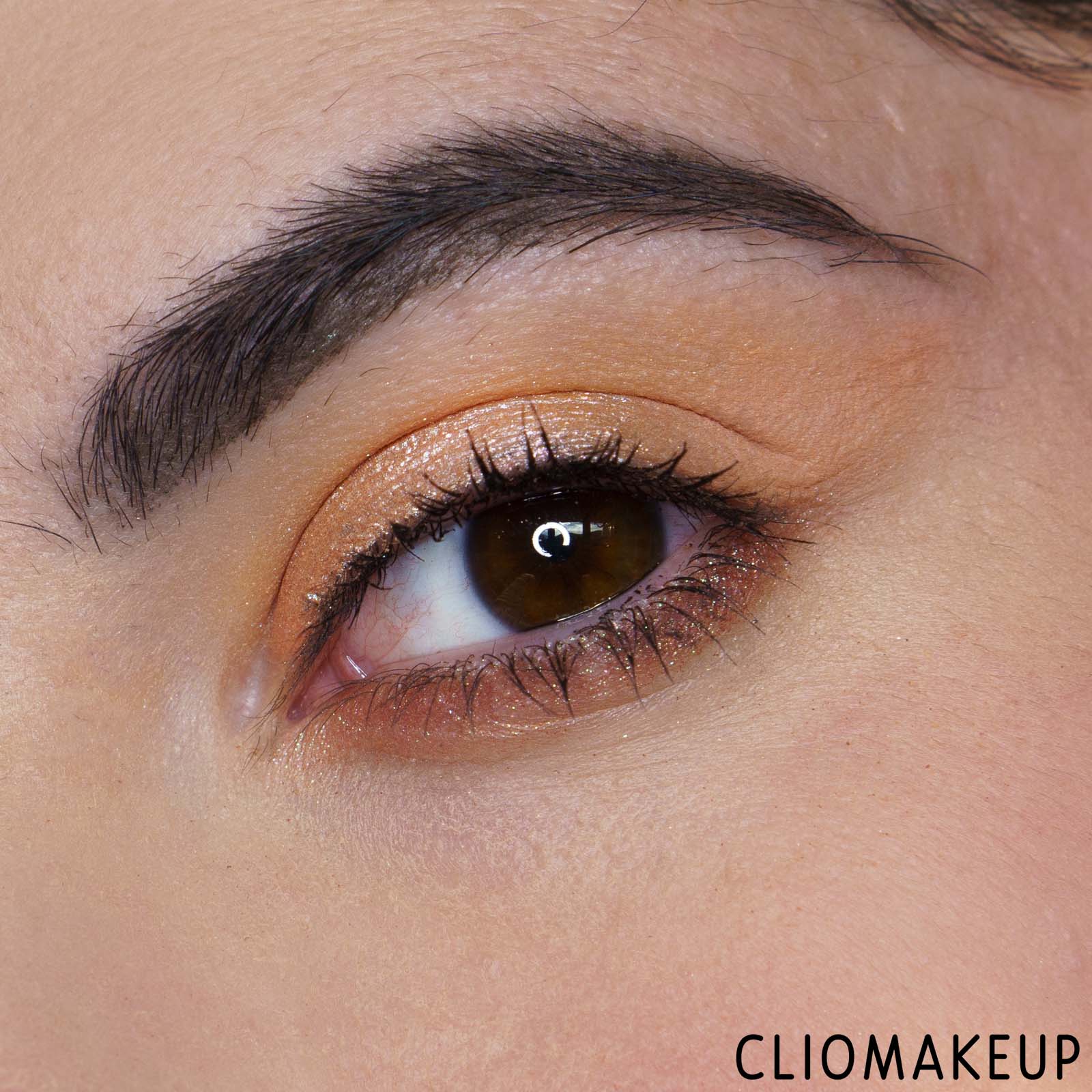 cliomakeup-recensione-palette-urban-decay-cyber-eyeshadow-palette-15