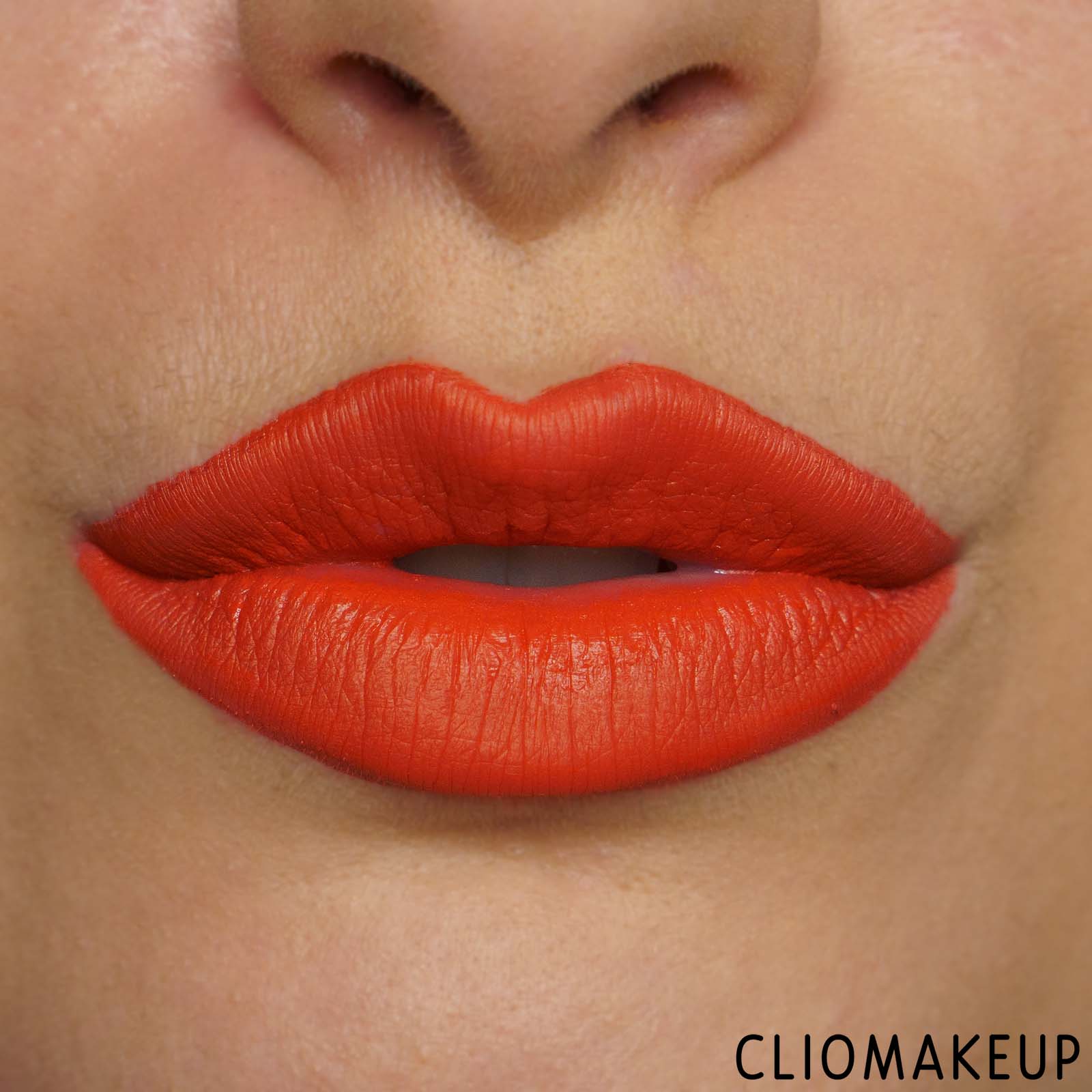 cliomakeup-recensione-rossetti-liquidi-astra-mystic-horizon-new-hypnotize-liquid-lipstick-15