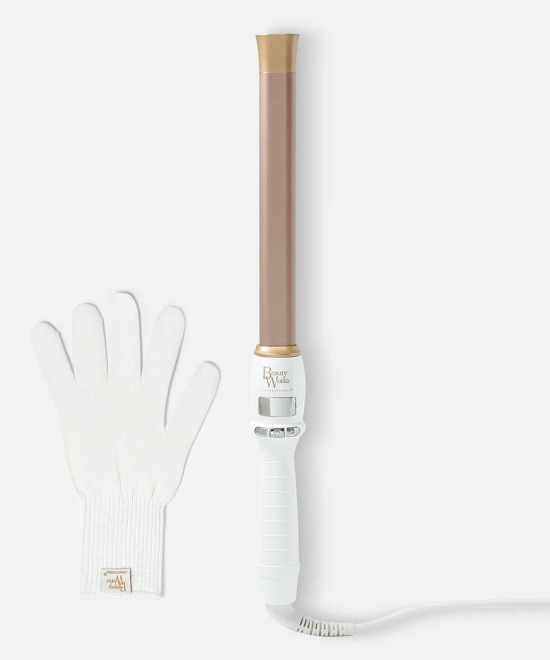 cliomakeup-single-day-2021-beauty-beauty-works-flat-iron-wave