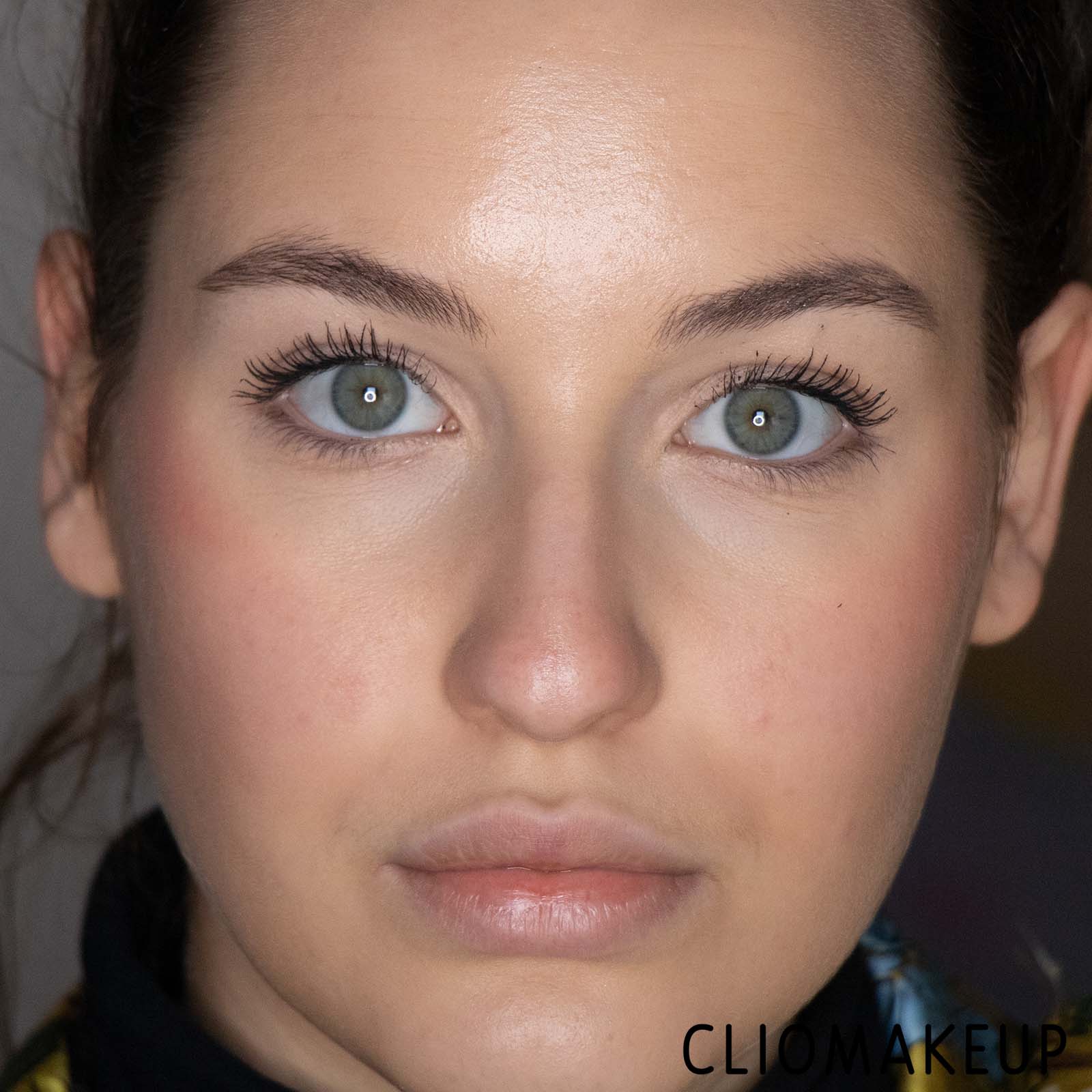 Cliomakeup-Recensione-Gel-Sopracciglia-Essence-Couldn’t-Care-More!-Caring-Eyebrow-Fixing-Gel -13