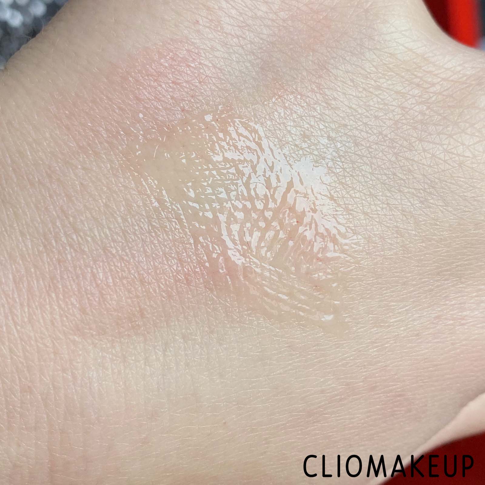 Cliomakeup-Recensione-Gel-Sopracciglia-Essence-Couldn’t-Care-More!-Caring-Eyebrow-Fixing-Gel -6