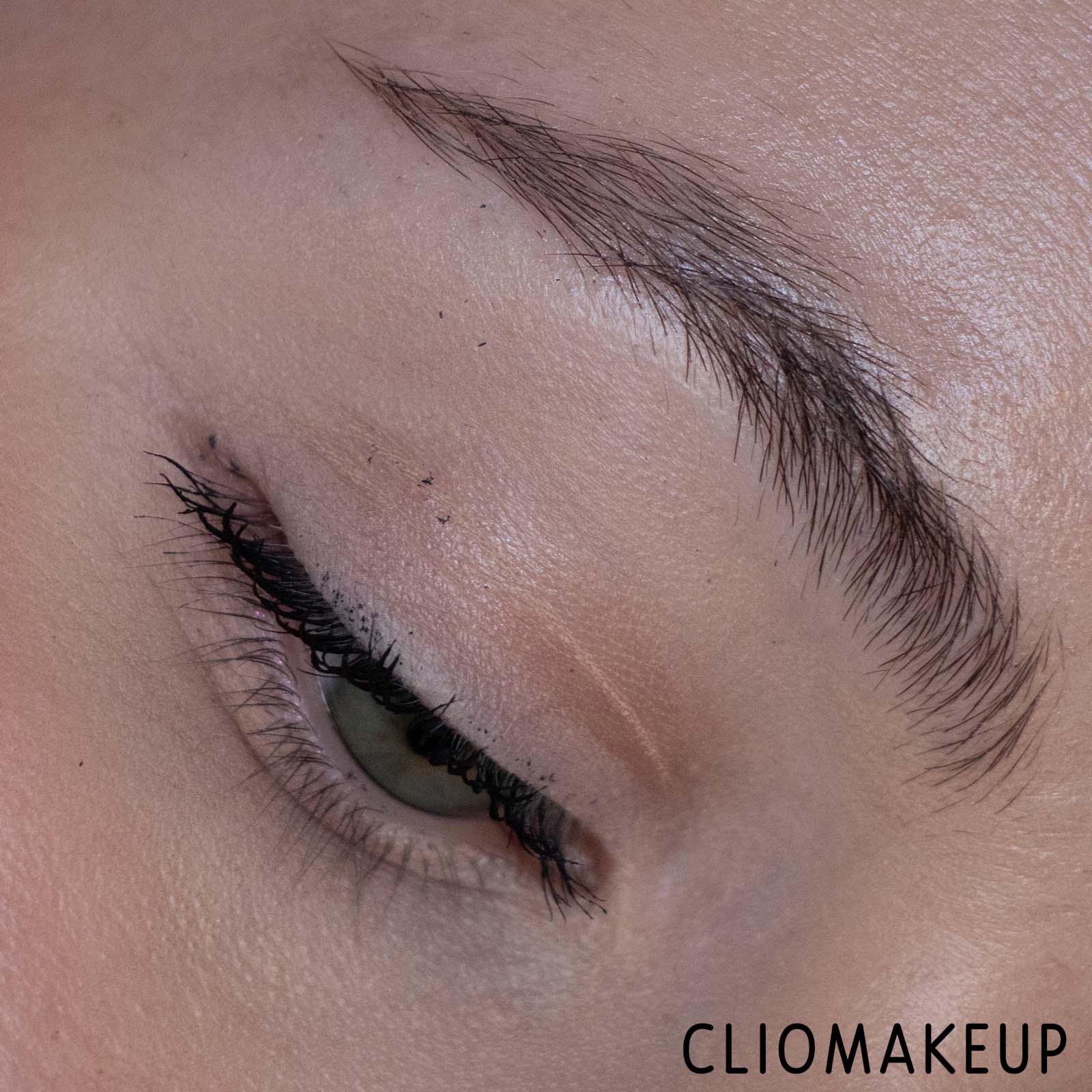 Cliomakeup-Recensione-Gel-Sopracciglia-Essence-Couldn’t-Care-More!-Caring-Eyebrow-Fixing-Gel -8
