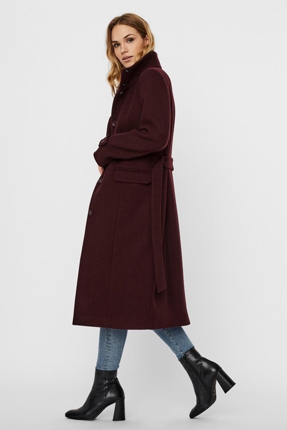 Cliomakeup-cappotti-inverno-2022-Vero-Moda-cintura