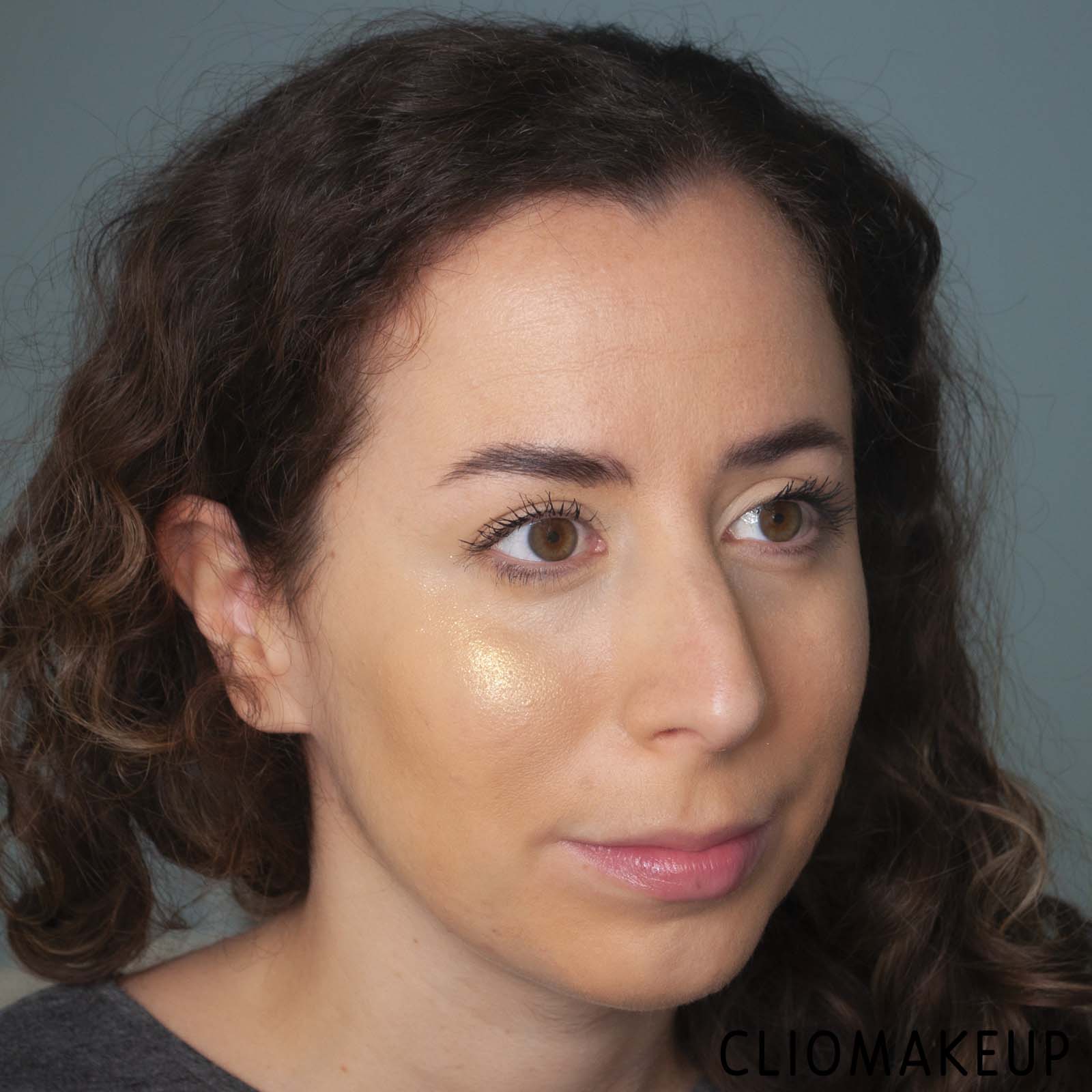 cliomakeup-recensione-illuminanti-nyx-la-casa-de-papel-highlighter-12