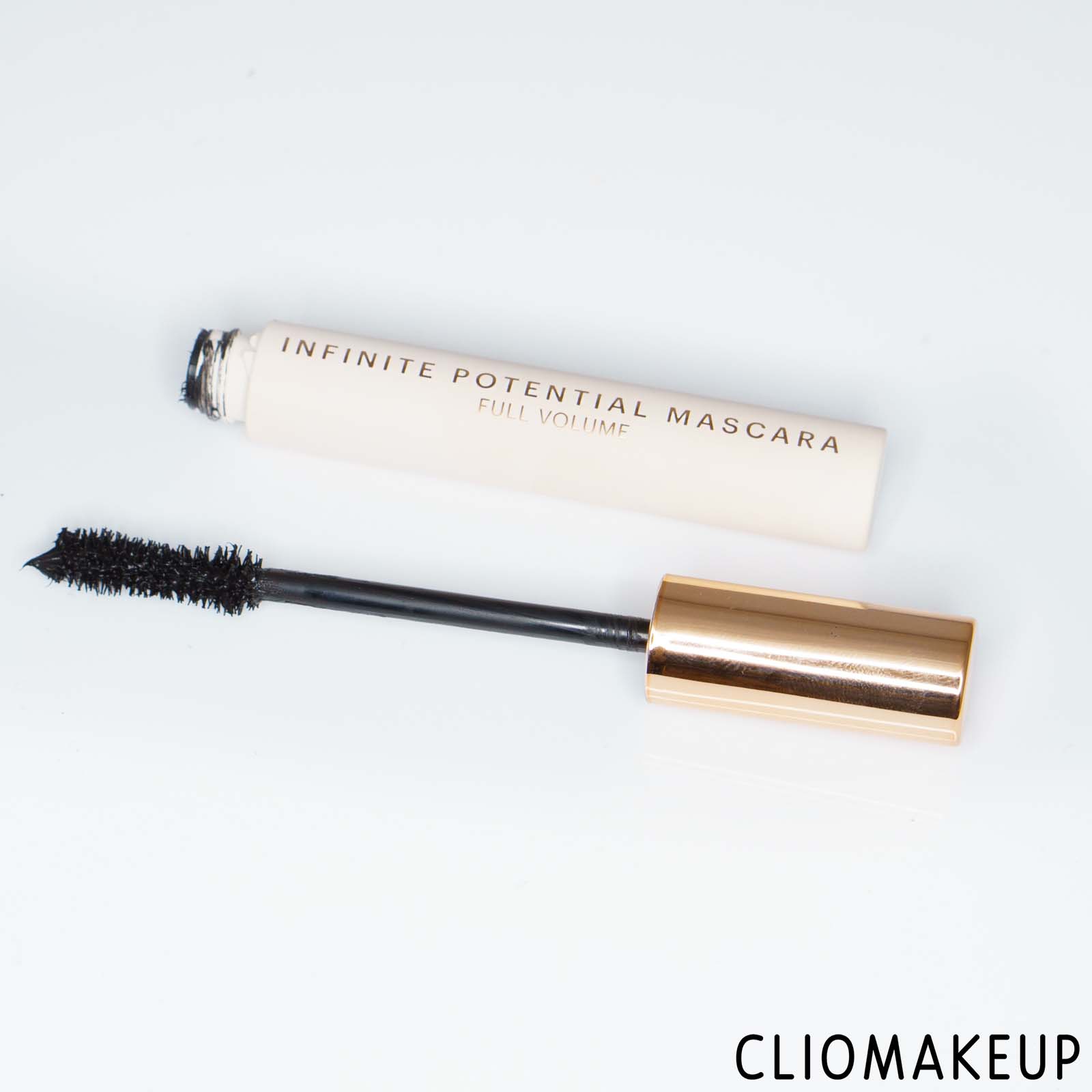 cliomakeup-recensione-mascara-zoeva-infinite-potential-mascara-full-volume-4