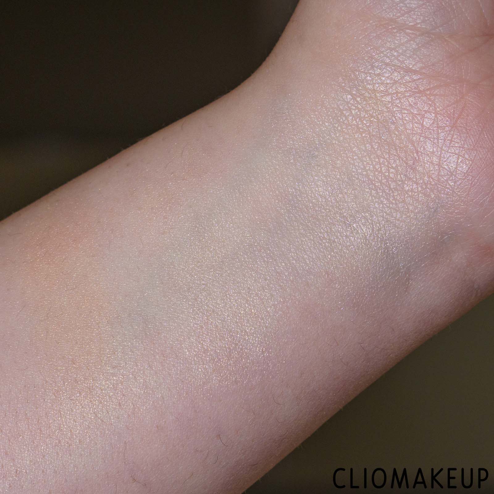 cliomakeup-recensione-palette-illuminanti-mac-hypnotizing-holiday-step-bright-up-extra-dimension-skinfinish-palette-8