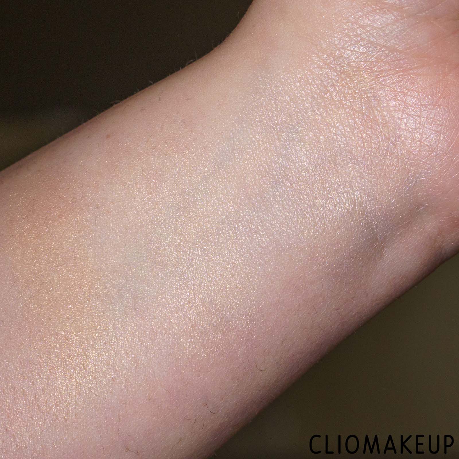 cliomakeup-recensione-palette-illuminanti-mac-hypnotizing-holiday-step-bright-up-extra-dimension-skinfinish-palette-9