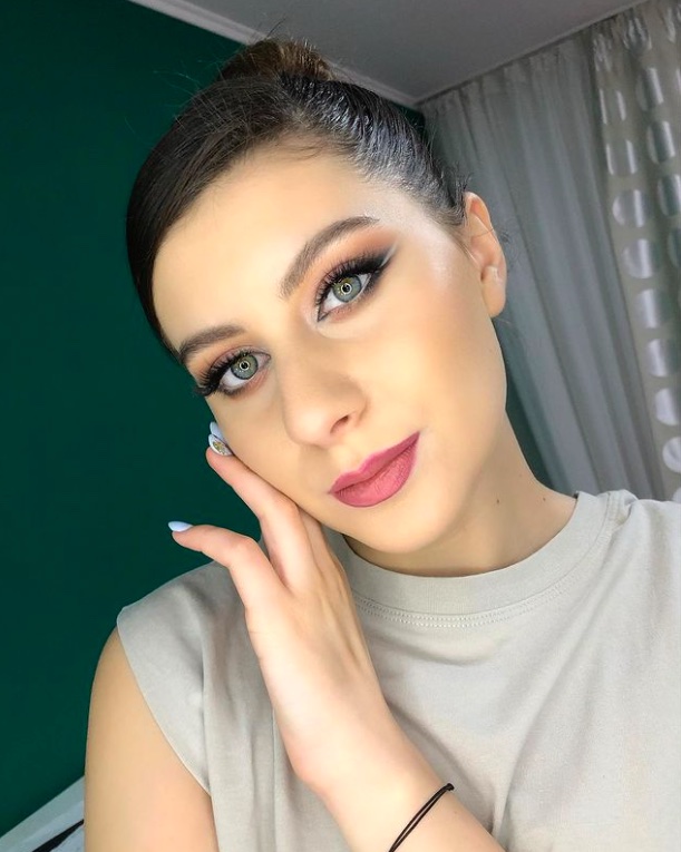 Cliomakeup-doppio-eyeliner-irenebalaban