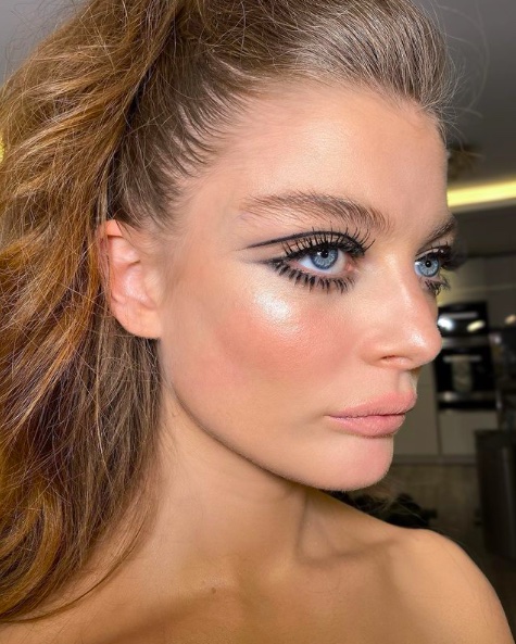 Cliomakeup-doppio-eyeliner-nikki-makeup-sfumato