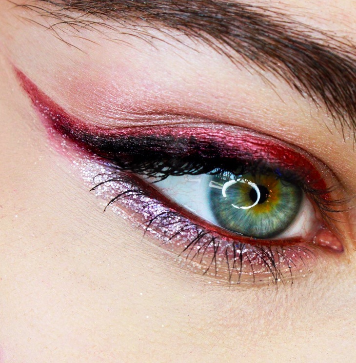 Cliomakeup-doppio-eyeliner-rosso-nero-shimmer