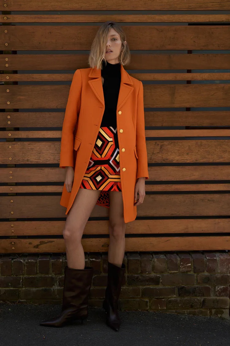 Cliomakeup-zara-primavera-2022-cappotto-arancione-bruciato