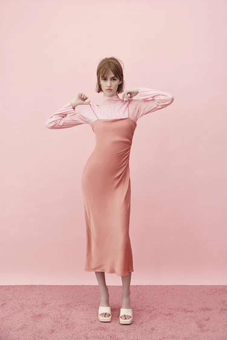 Cliomakeup-zara-primavera-2022-vestito-lingerie-rosa