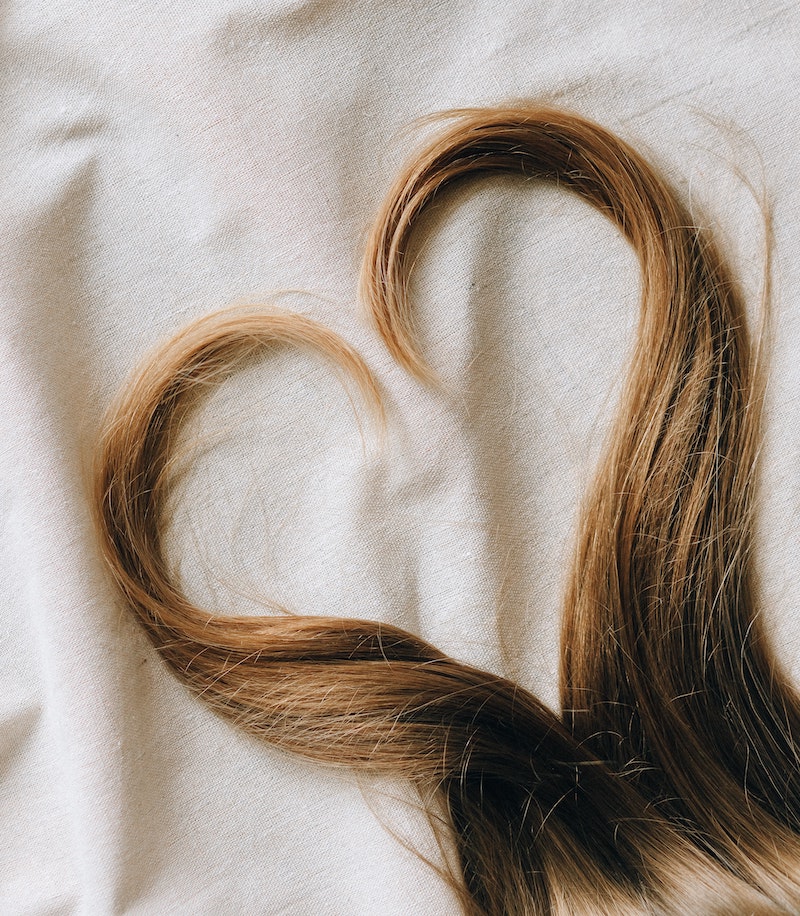 cliomakeup-olio-rosmarino-capelli-teamclio-grassi