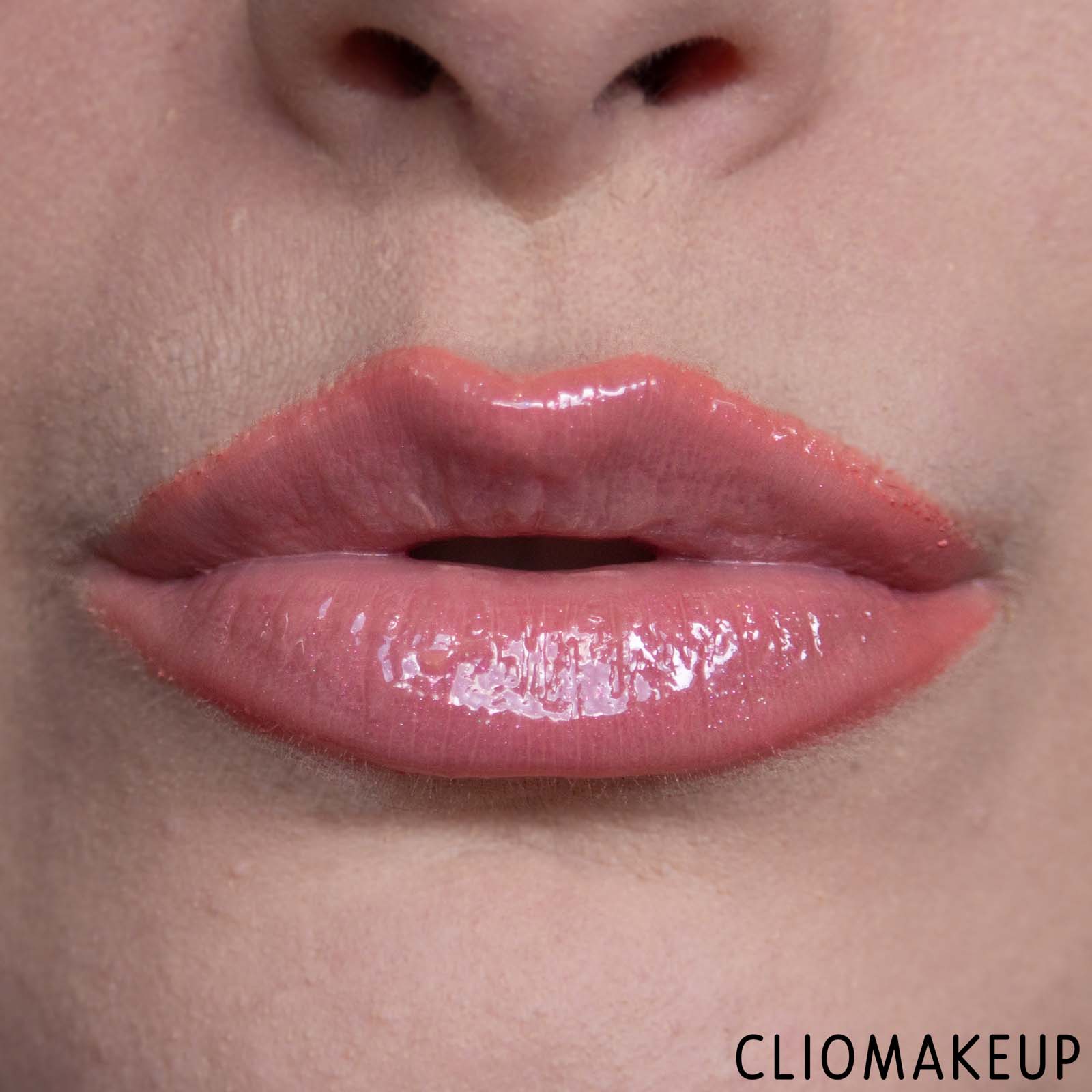 cliomakeup-recensione-balsamo-labbra-huda-beauty-rose-quartz-silk-balm-12