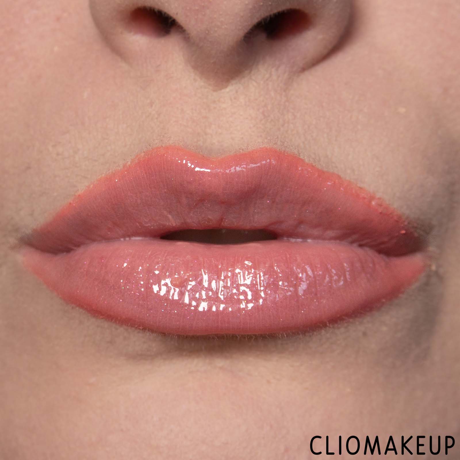 cliomakeup-recensione-balsamo-labbra-huda-beauty-rose-quartz-silk-balm-13