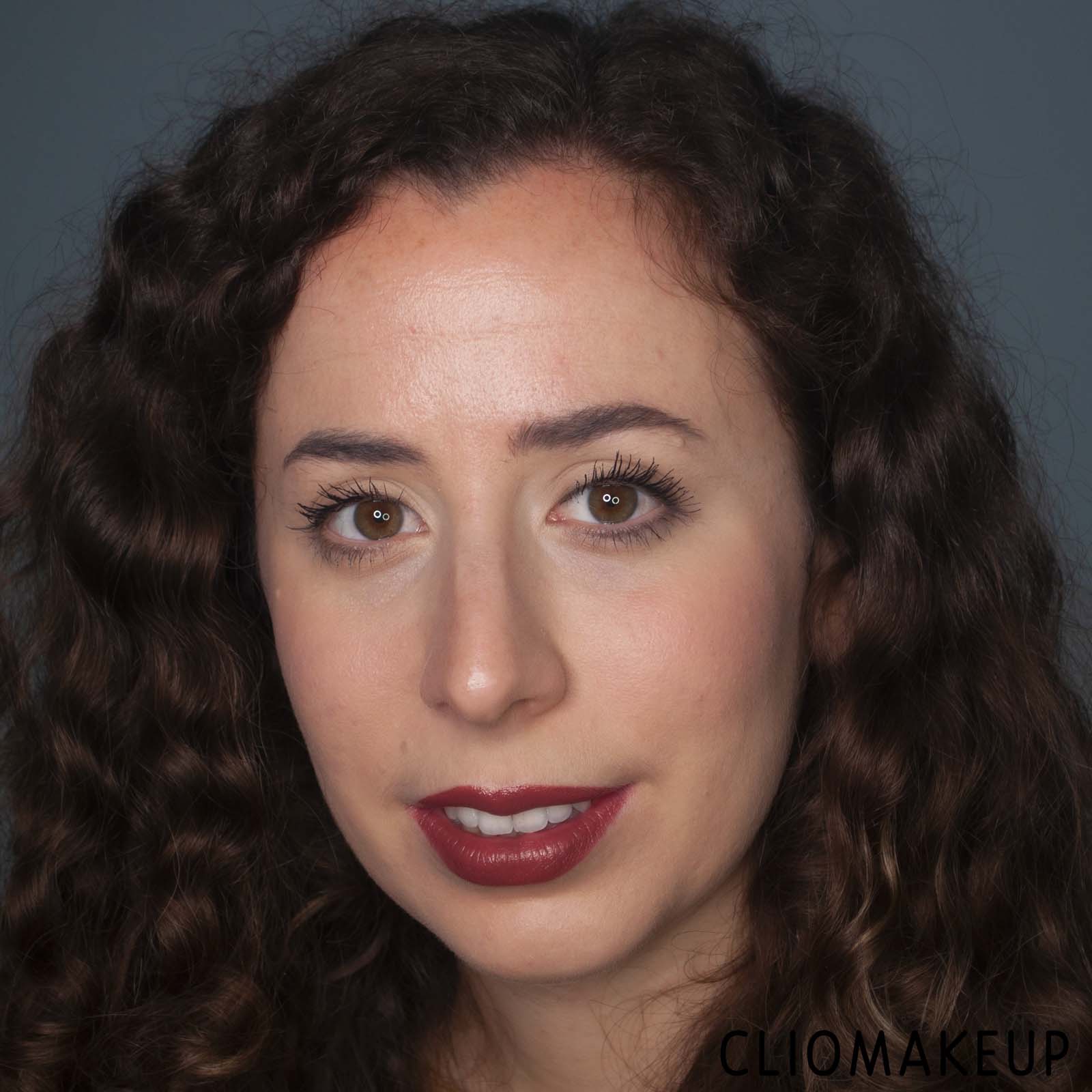 cliomakeup-recensione-eyeliner-revolution-renaissance-flick-intense-black-felt-eyeliner-13